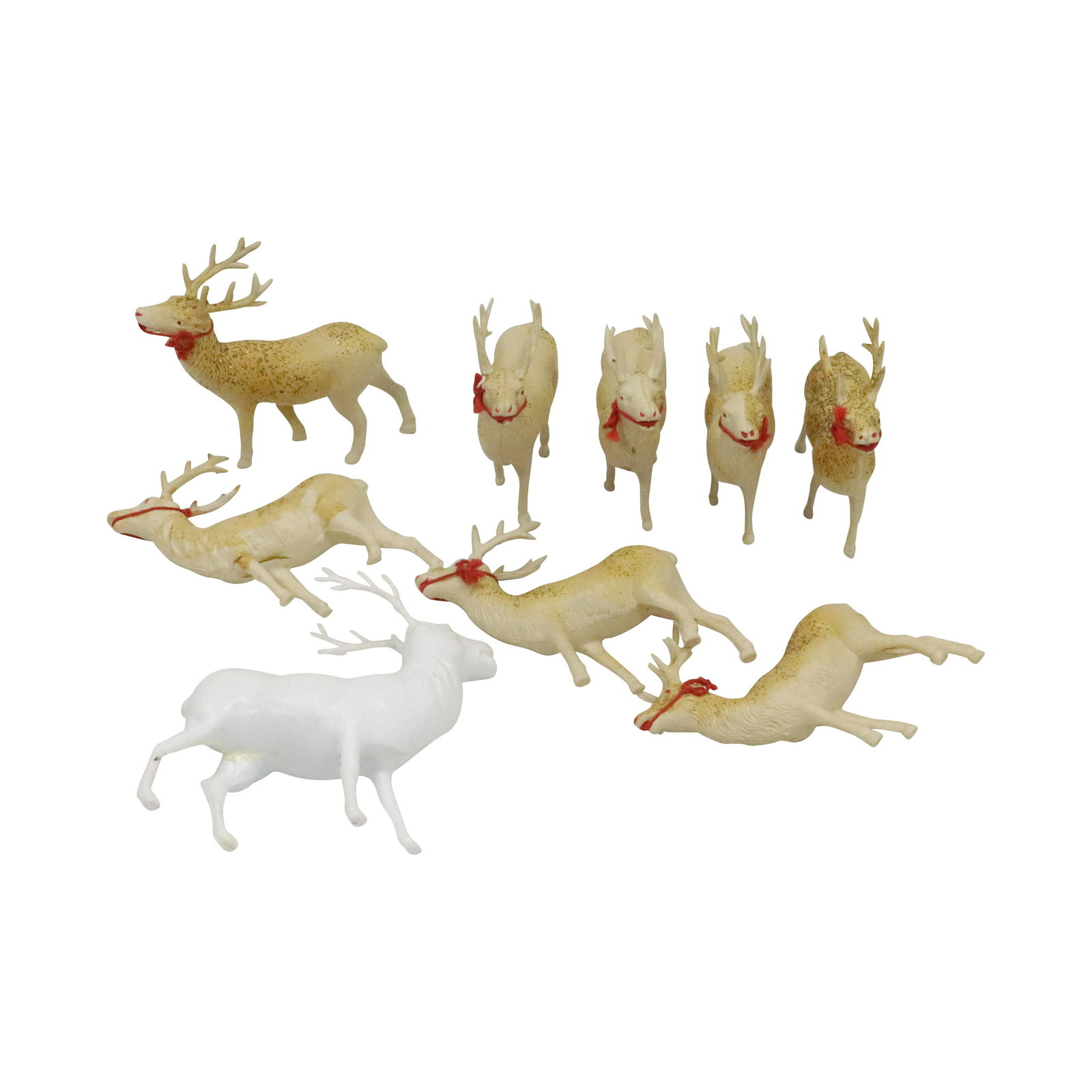 9 Vintage Christmas Deer Figures (1 of 8)