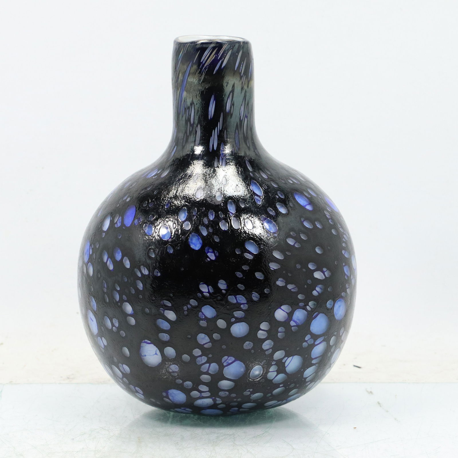 Olivia Toikka, Signed Studio Art Glass Vase Black Blue (1 of 7)