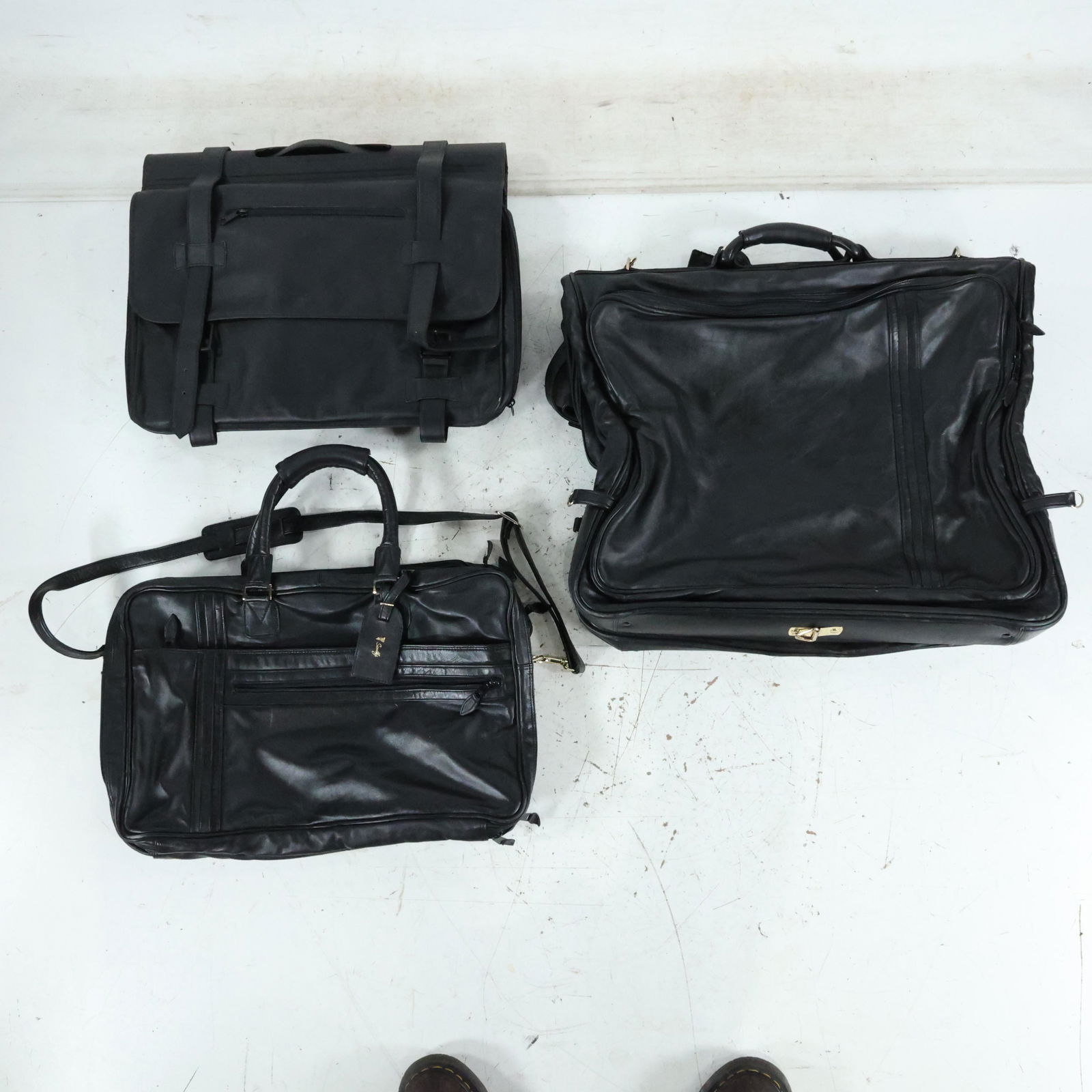3 Assorted Black Leather Satchel Bags - Clean (1 of 20)