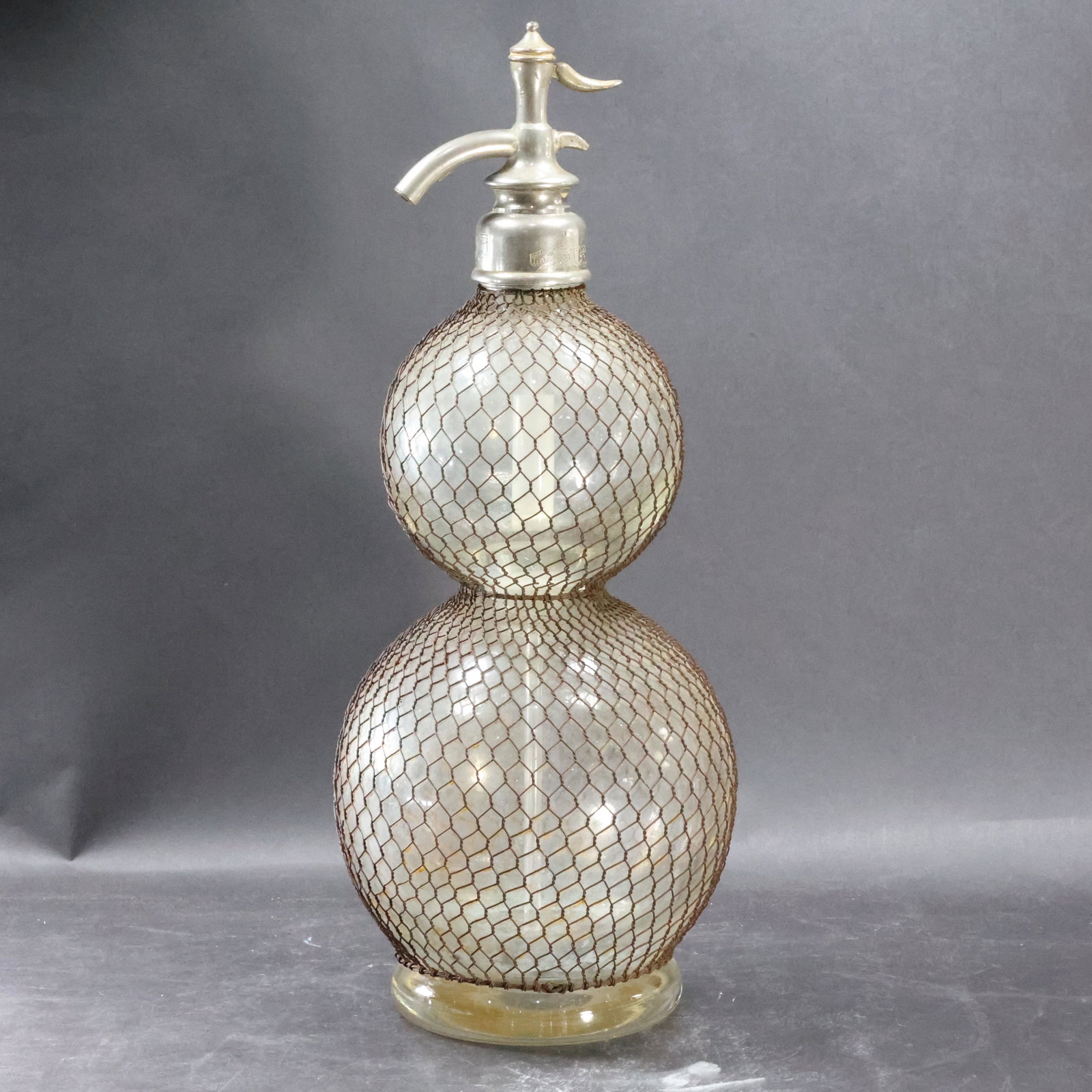 British Syphon Co. Double Gourd Glass Seltzer Bottle (1 of 6)