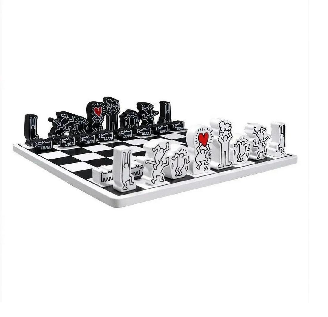 KEITH HARING Chess Set Jeu D'Echek, Vilac, in Orig. Box (1 of 9)