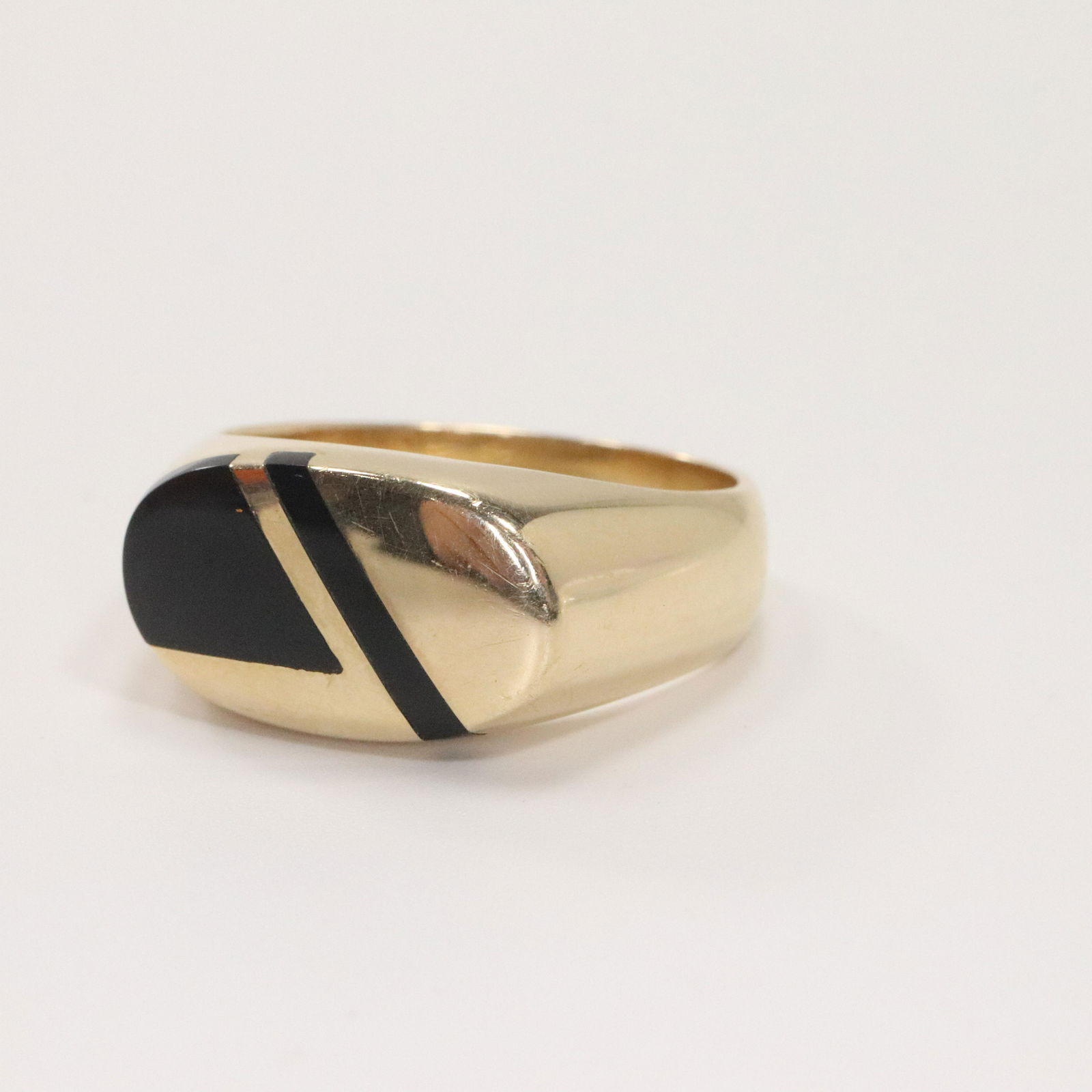14K Yellow Gold Black Onyx Men's Ring Size 9 (1 of 6)