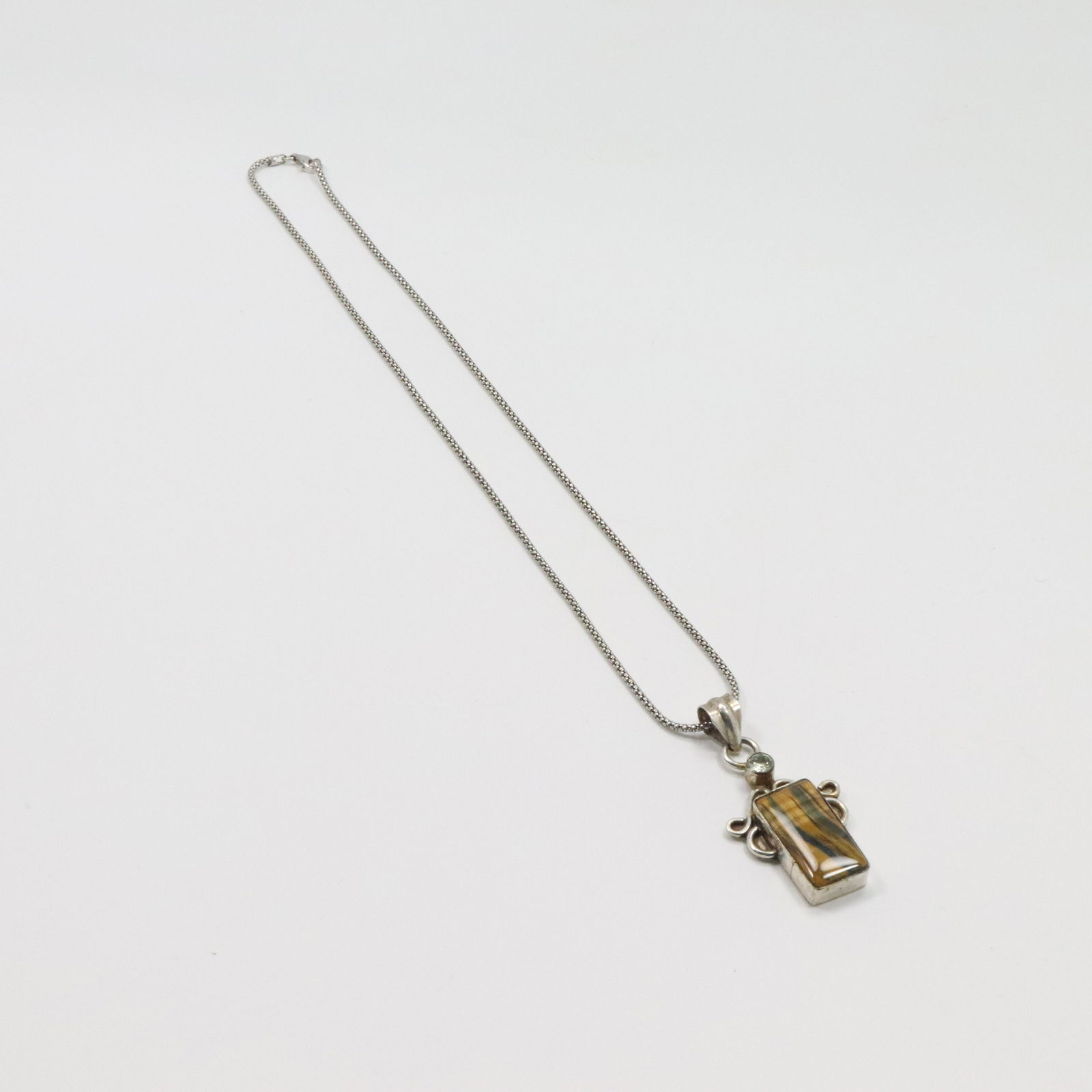 .925 Sterling Tiger Eye & Peridot Pendant Necklace (1 of 6)