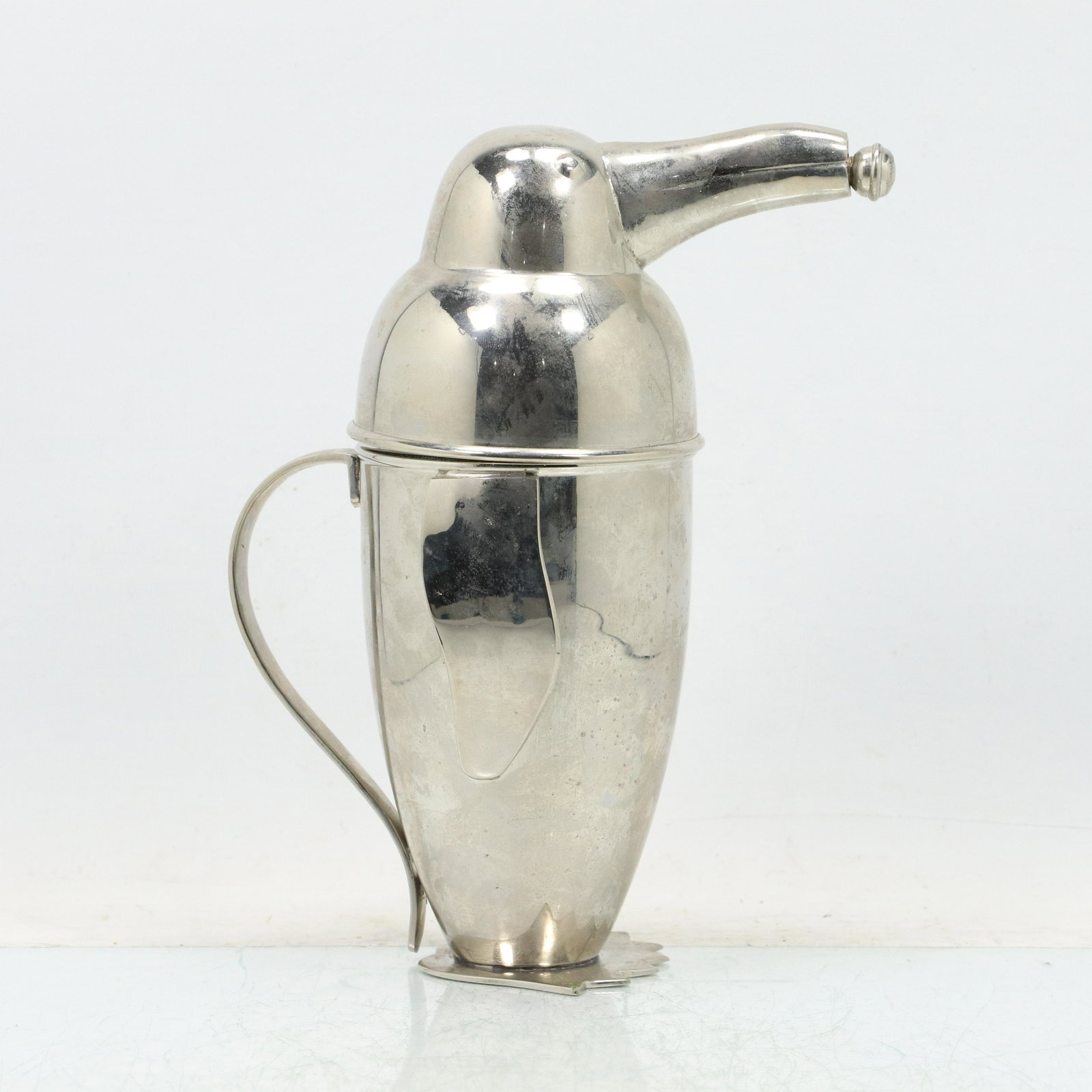 Chrome Penguin Figure Cocktail Shaker (1 of 9)
