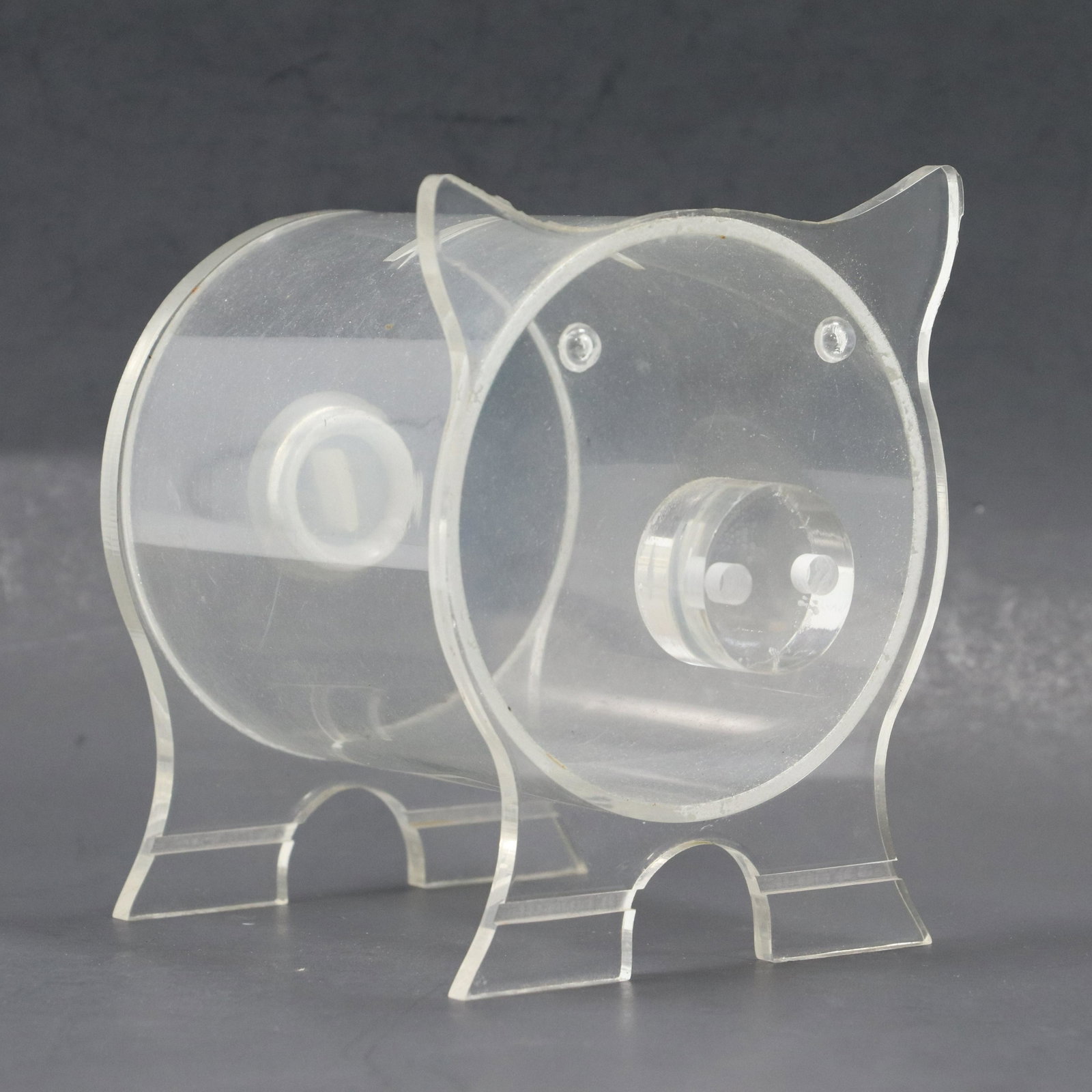 Unique Mid-Century Modern Lucite "PIGGY BANK": Unique Mid-Century Modern Lucite "PIGGY BANK". size: 5.25h 5.25w