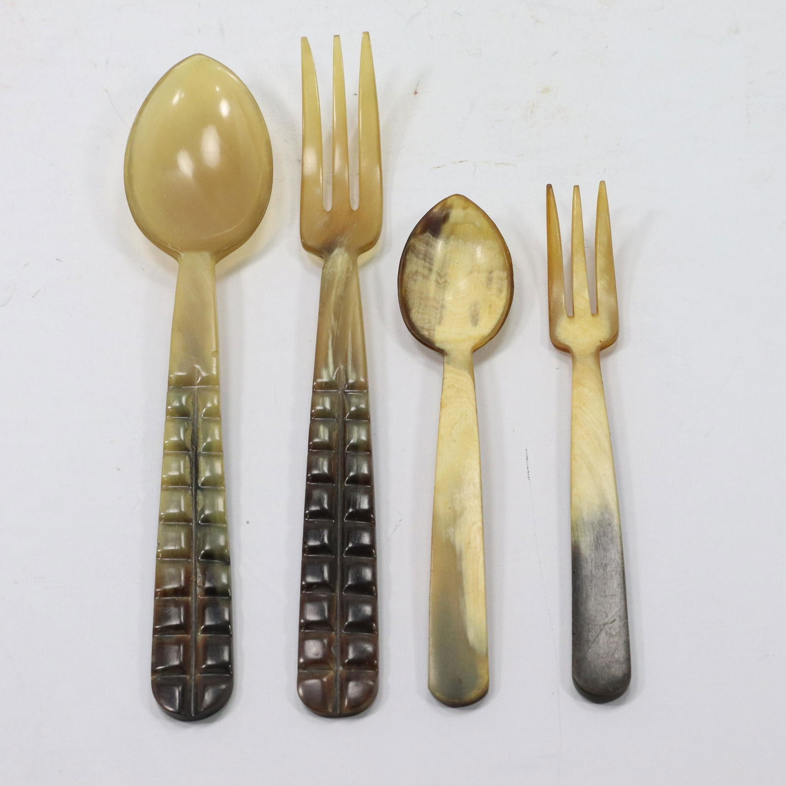 Unique Carved Horn 4 Pc. Fork and Spoon Place Setting (1 of 14)
