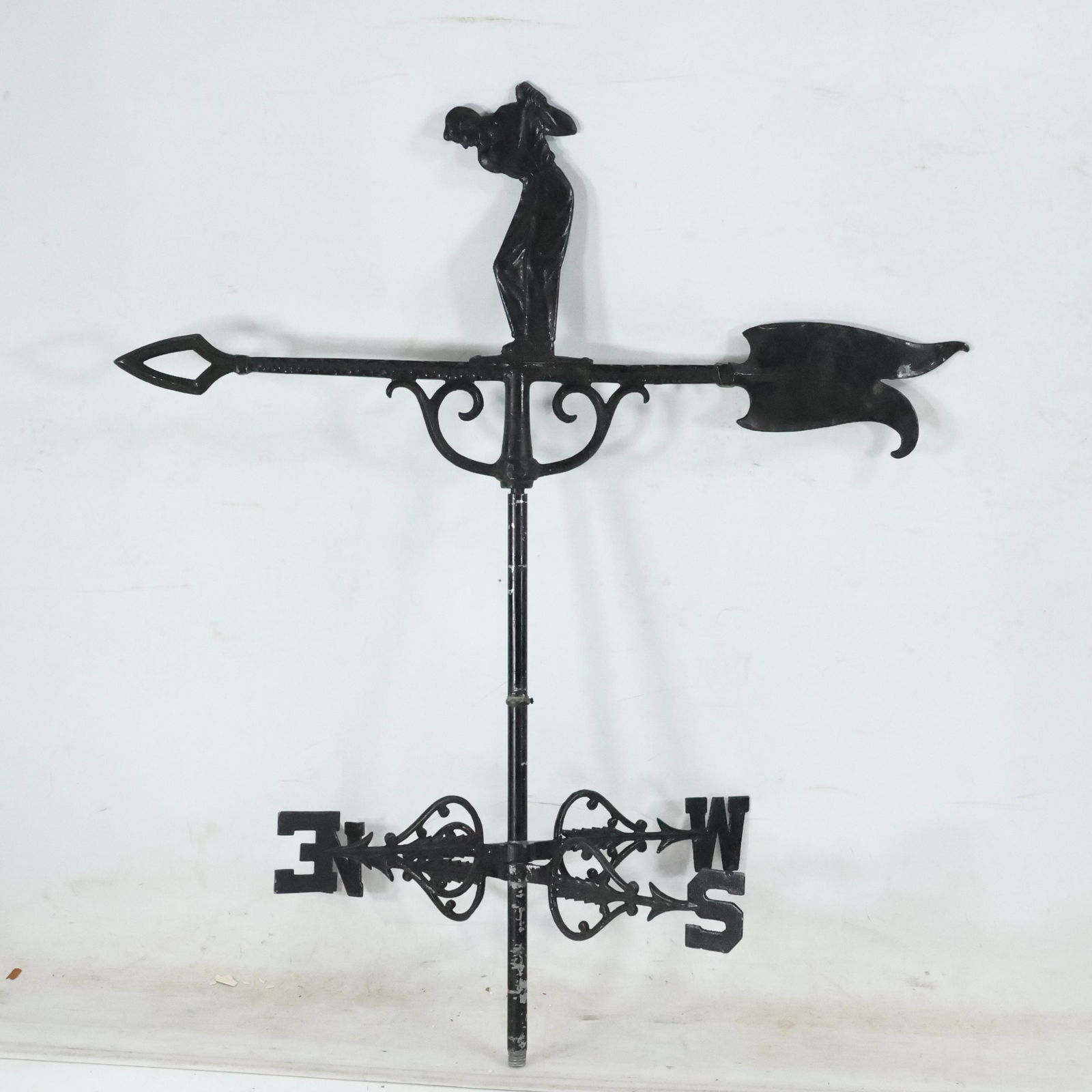 Vintage Cast Aluminum Metal Golfer Figure Weathervane (1 of 13)