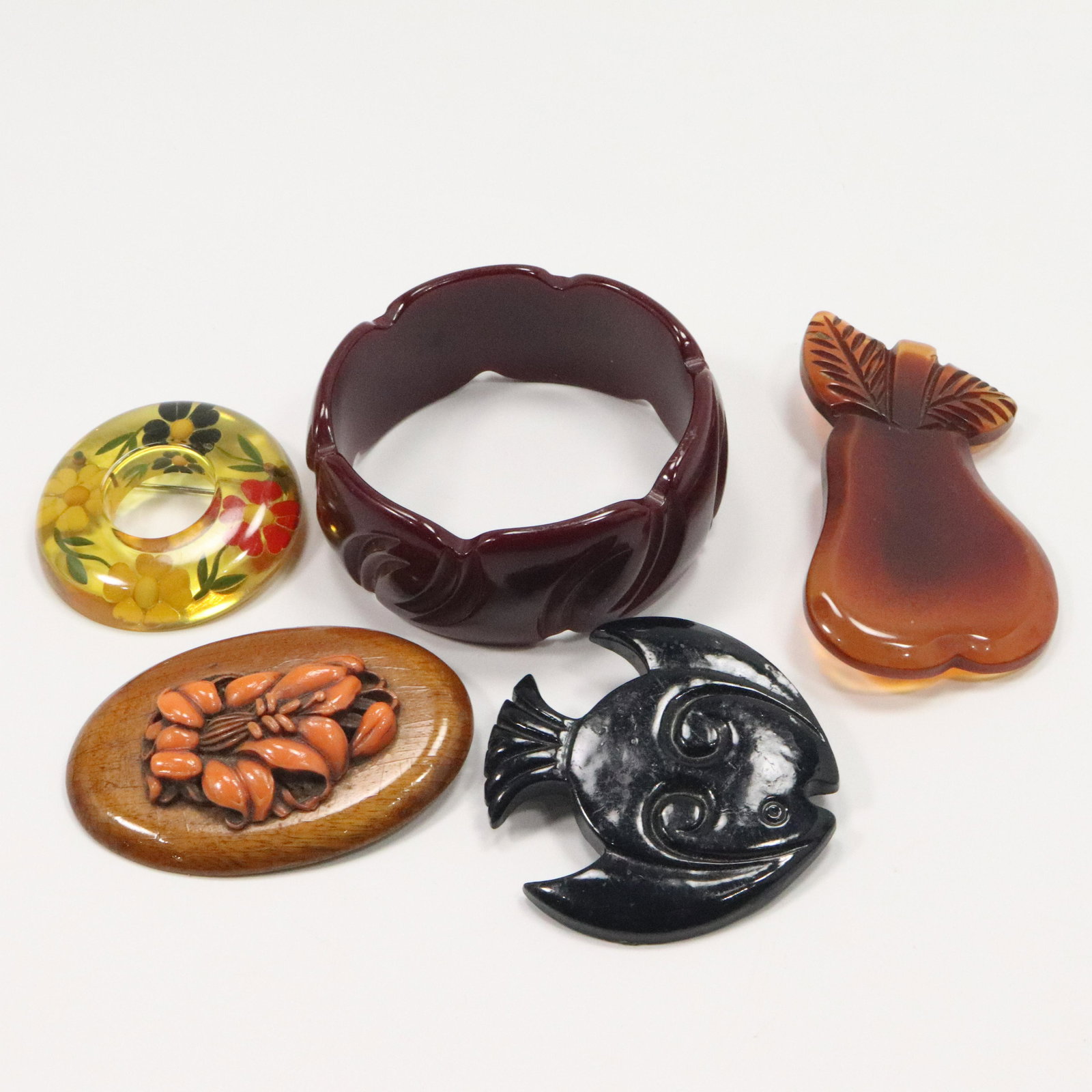 [5] Assorted 1950s Brooches and Bracelet (1 of 9)