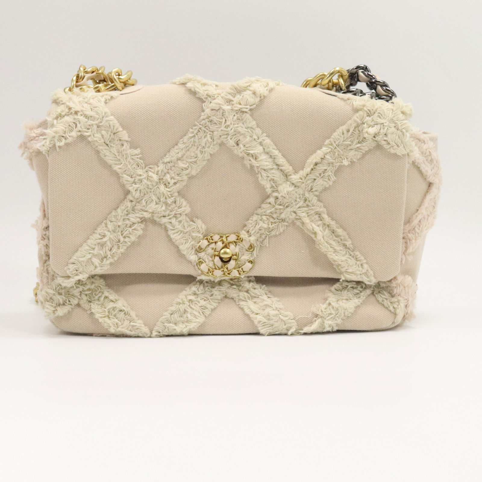 Chanel criss outlet cross bag
