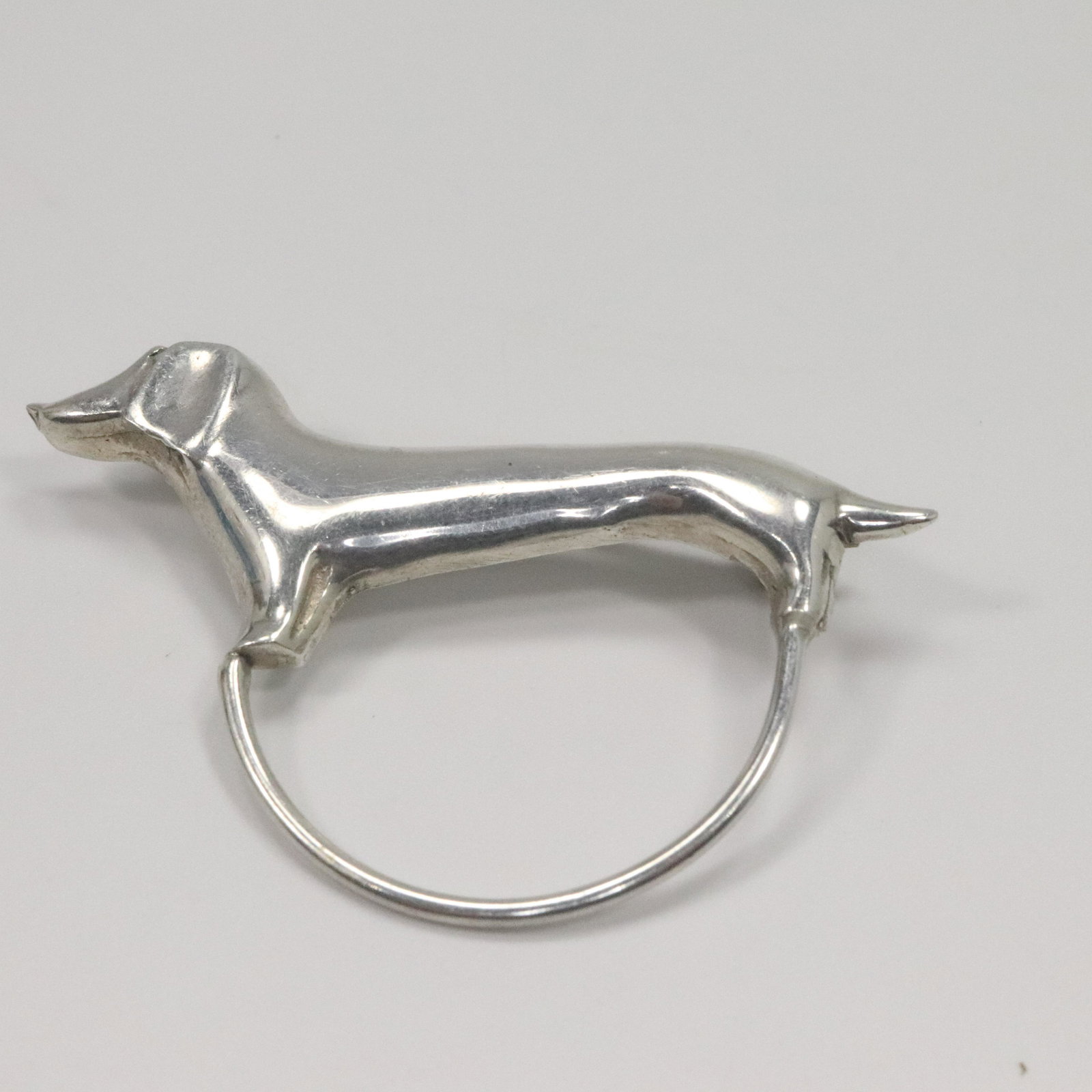 .925 Sterling Silver Dash Hound Dog Figure Pin Brooch (1 of 5)