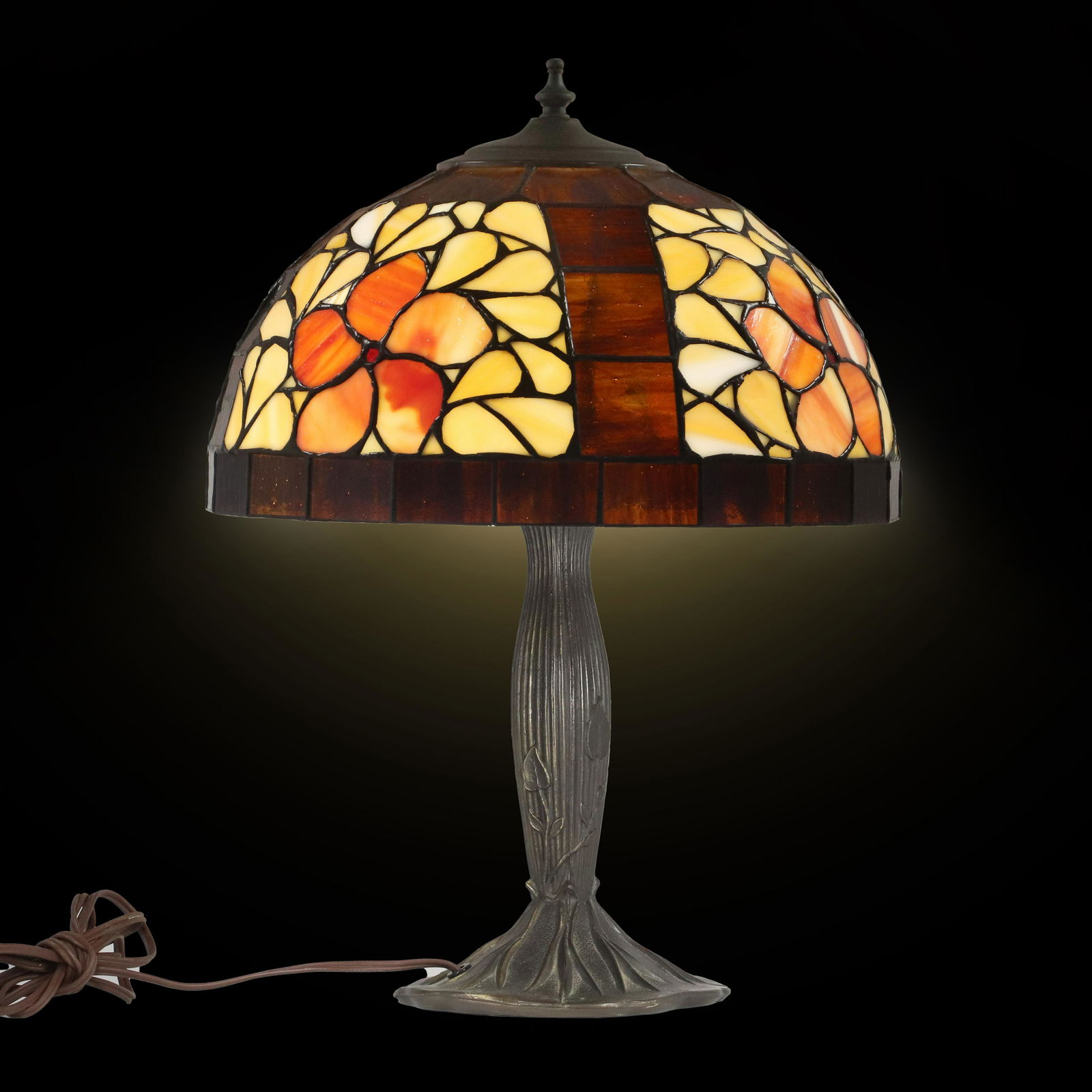 20th C. Decorative Leaded Glass Floral Table Lamp (1 of 11)