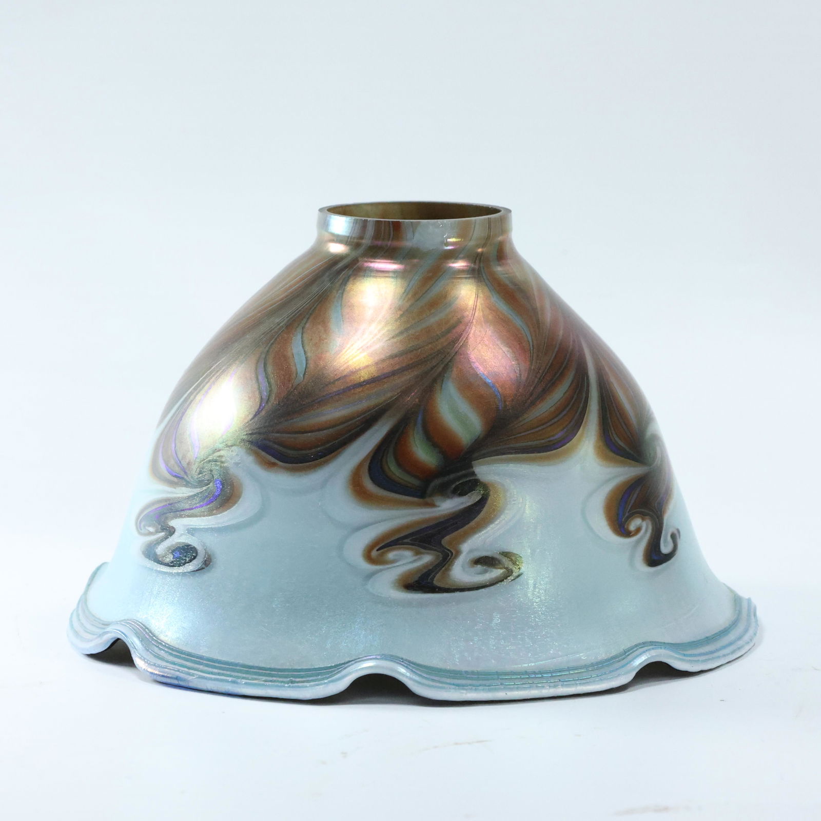 Art Glass Lamp Shade Pulled Feather Design (1 of 7)