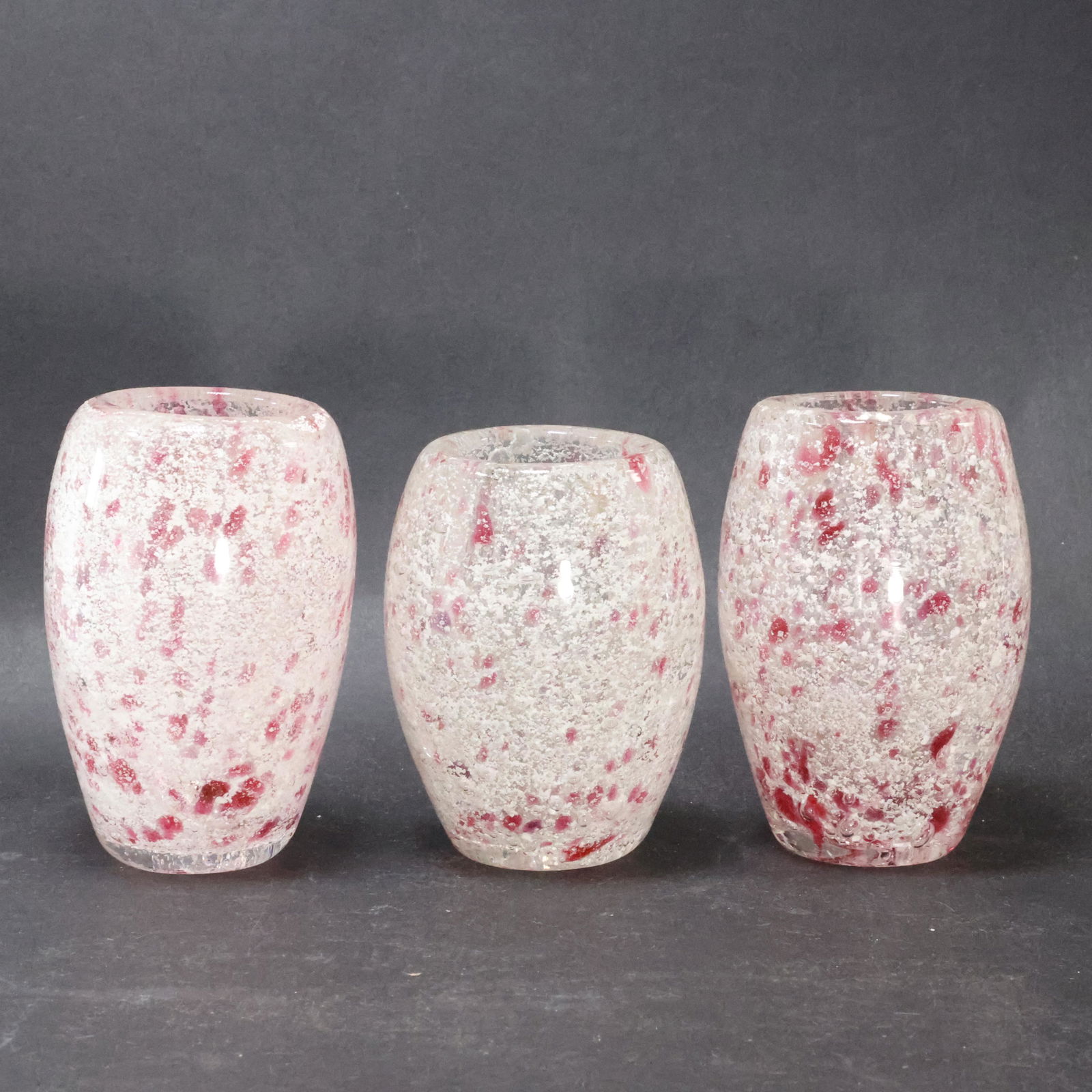 3 Small Murano Italian Art Glass Red White Vases (1 of 6)
