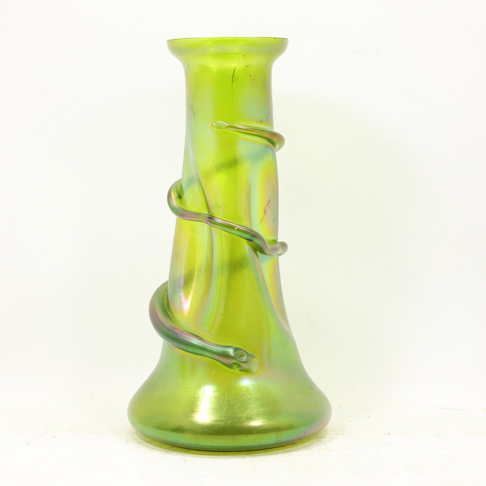 Antique Green LOETZ Art Glass Vase Swirl Threading (1 of 8)