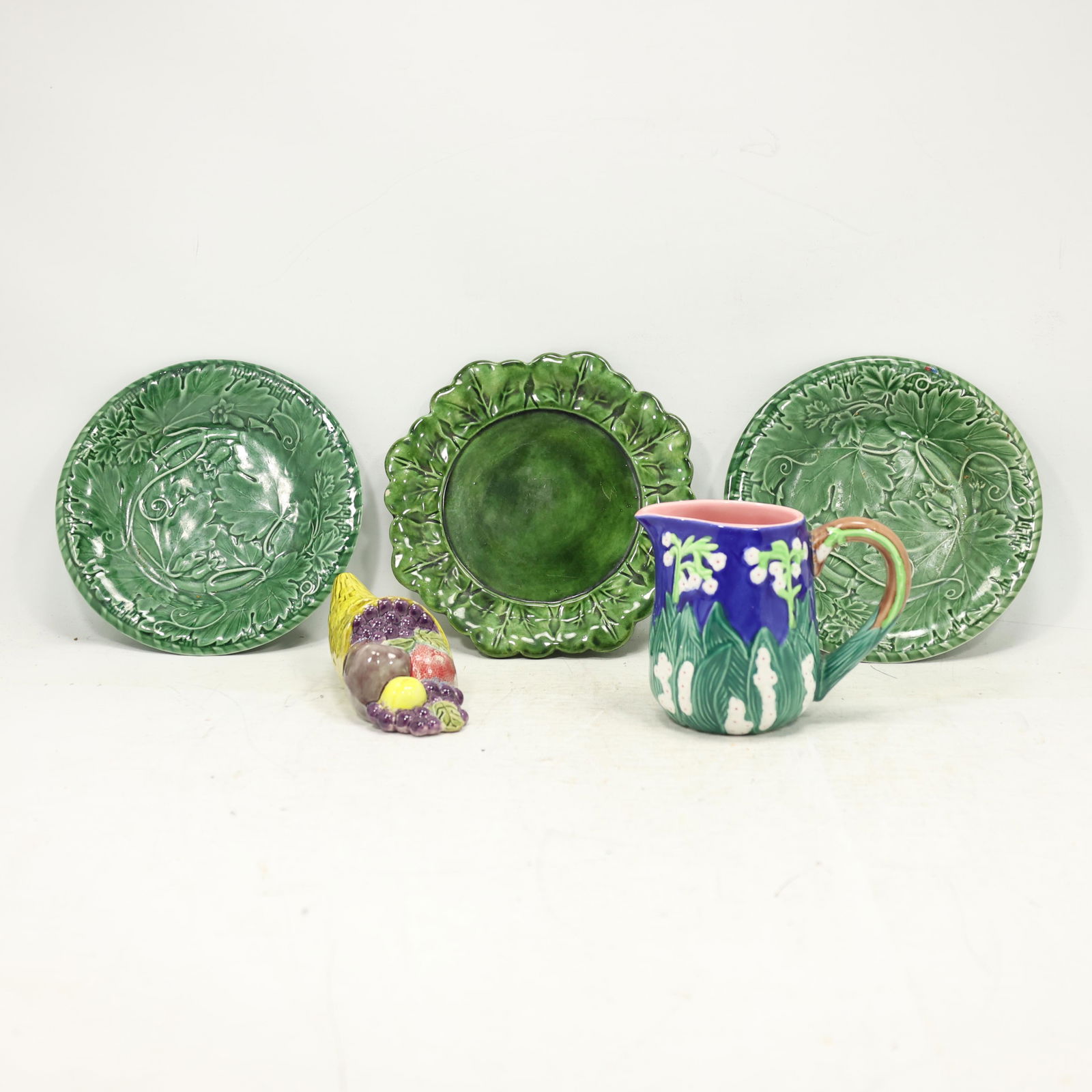 5 Assorted Glazed Majolica Plates and Items (1 of 17)