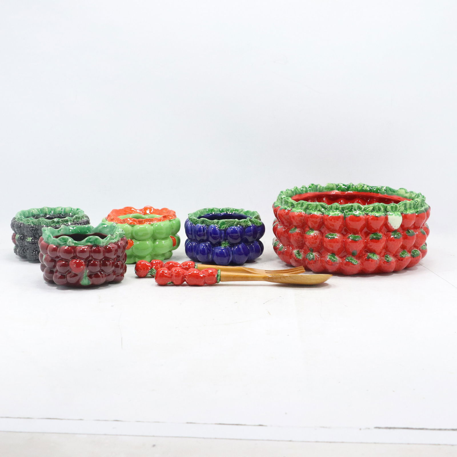 [7] Mancer Made in Italy Ceramic Fruit Bowls (1 of 18)