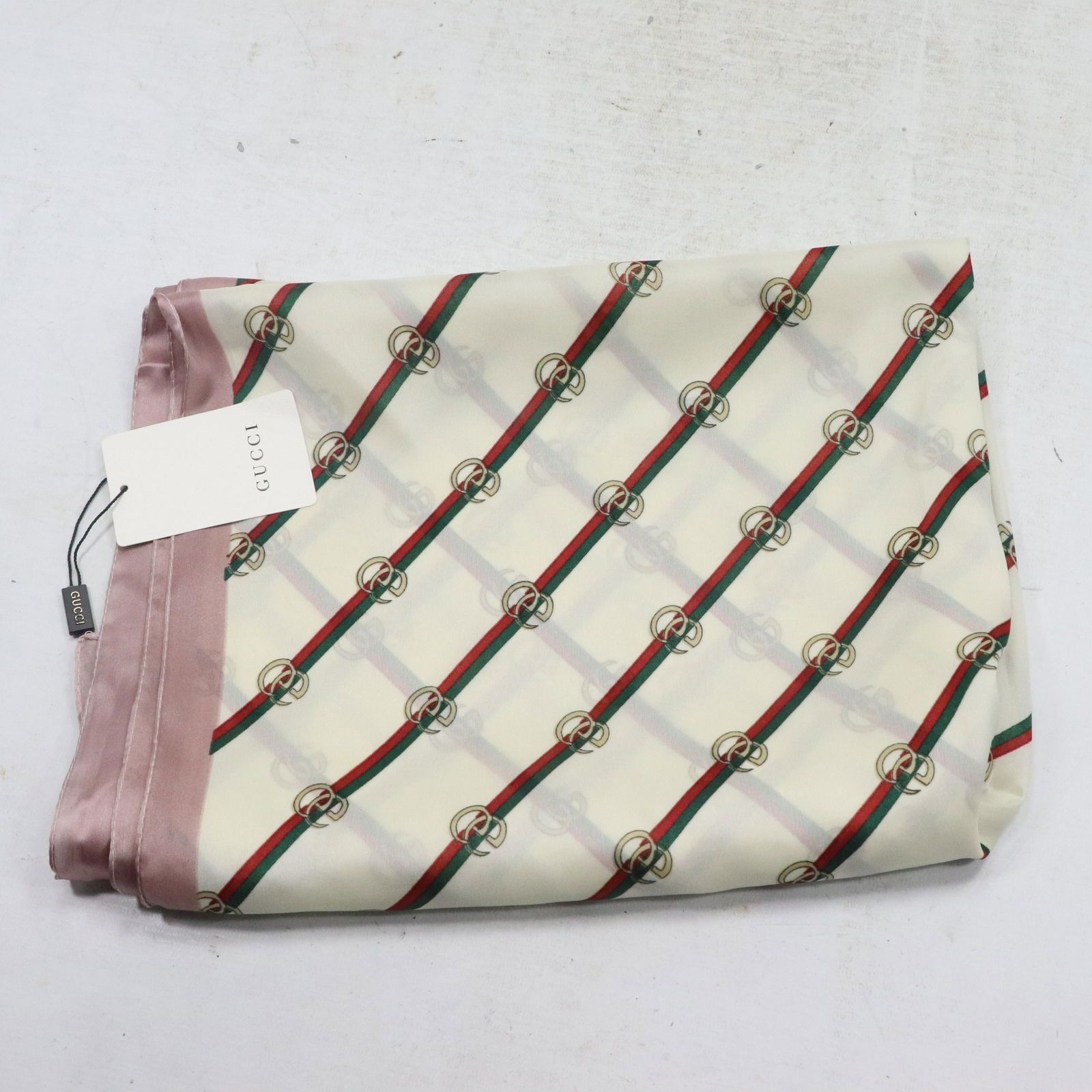 GUCCI Silk Scarf with Tags, Clean , Never Used (1 of 9)