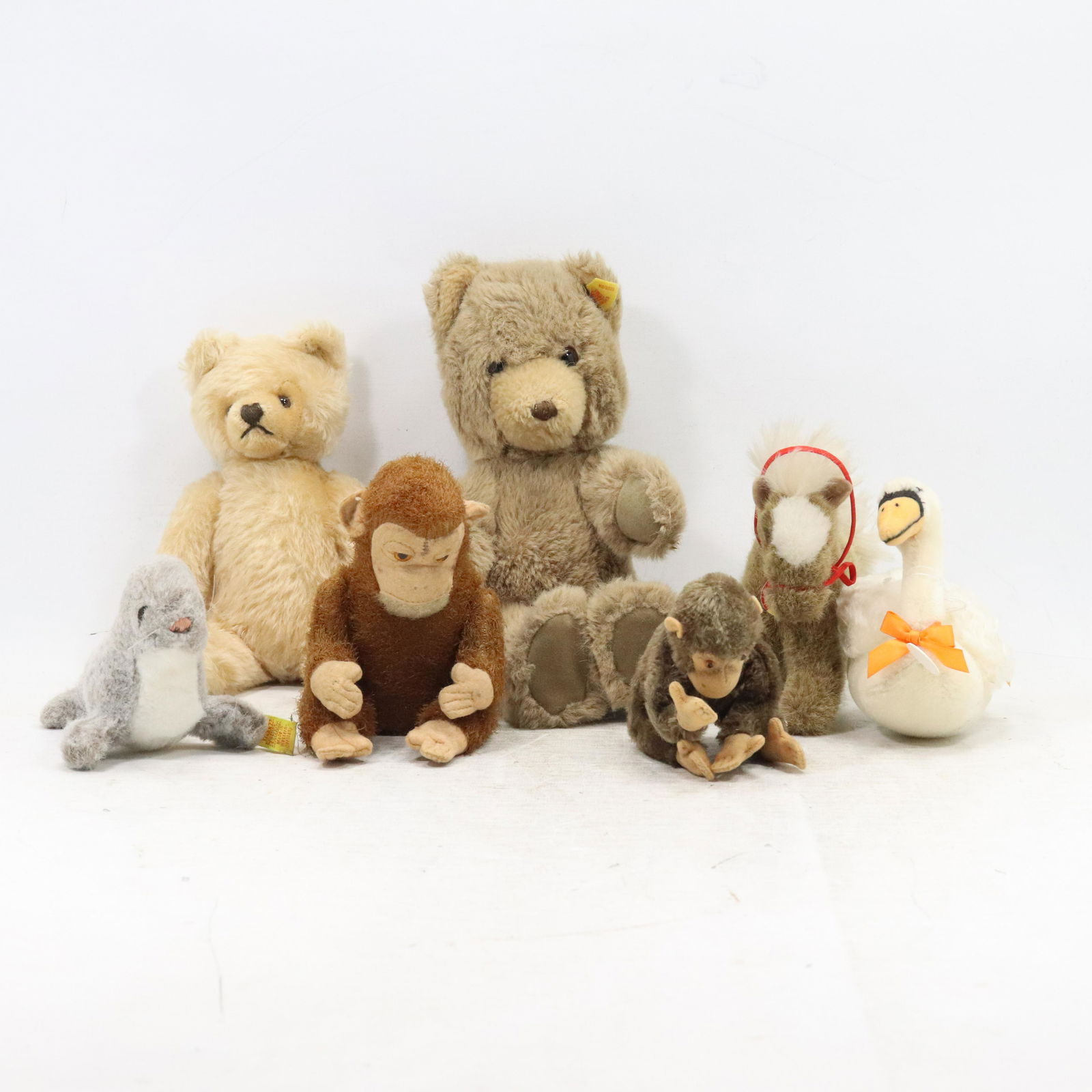 7 Assorted Estate Grouping Teddy Bears, Stuffed Animals (1 of 10)