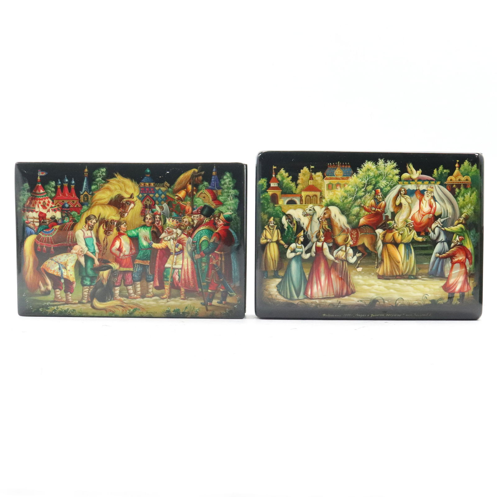2 Signed RUSSIAN Lacquered Boxes Renaissance Scenes (1 of 10)