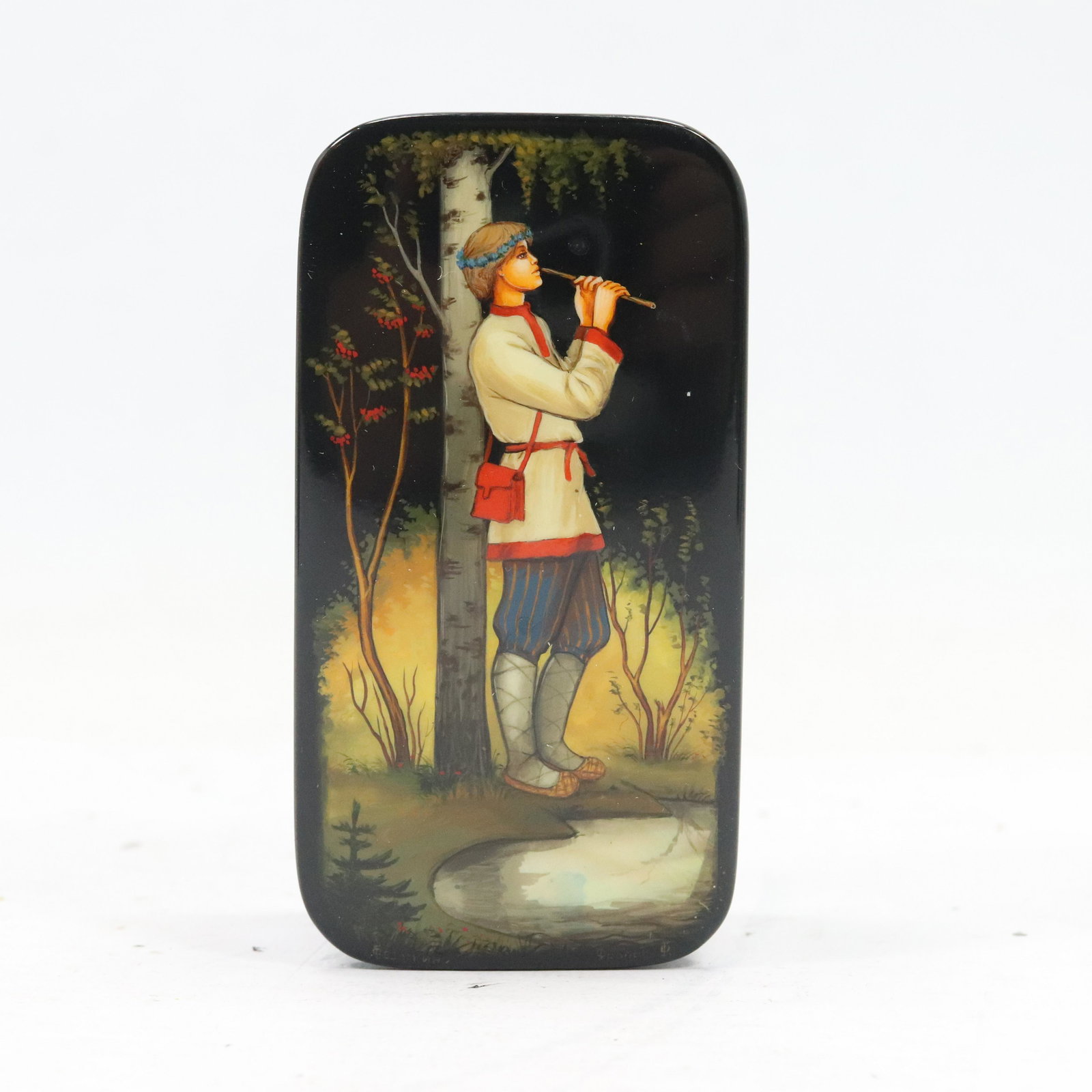 RUSSIAN Lacquered Box, Artist Signed, Man on Cover (1 of 7)