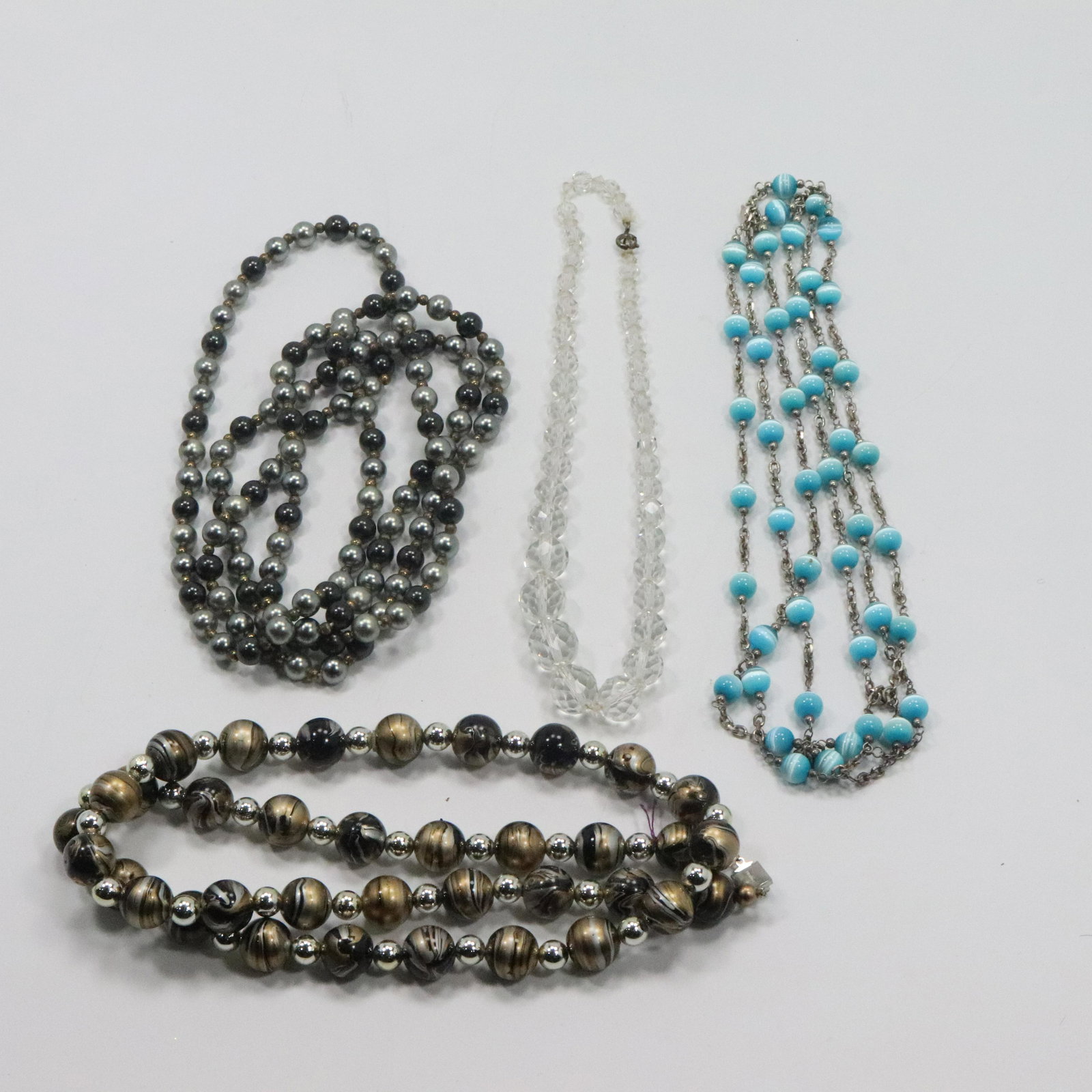4 Assorted Estate Grouping Beaded Necklaces (1 of 6)