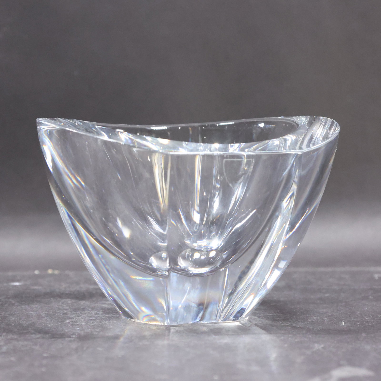 ORREFORS Sweden Heavy Glass Bowl with Label: ORREFORS Sweden Heavy Glass Bowl with Label. size: 3.5 x 5.25