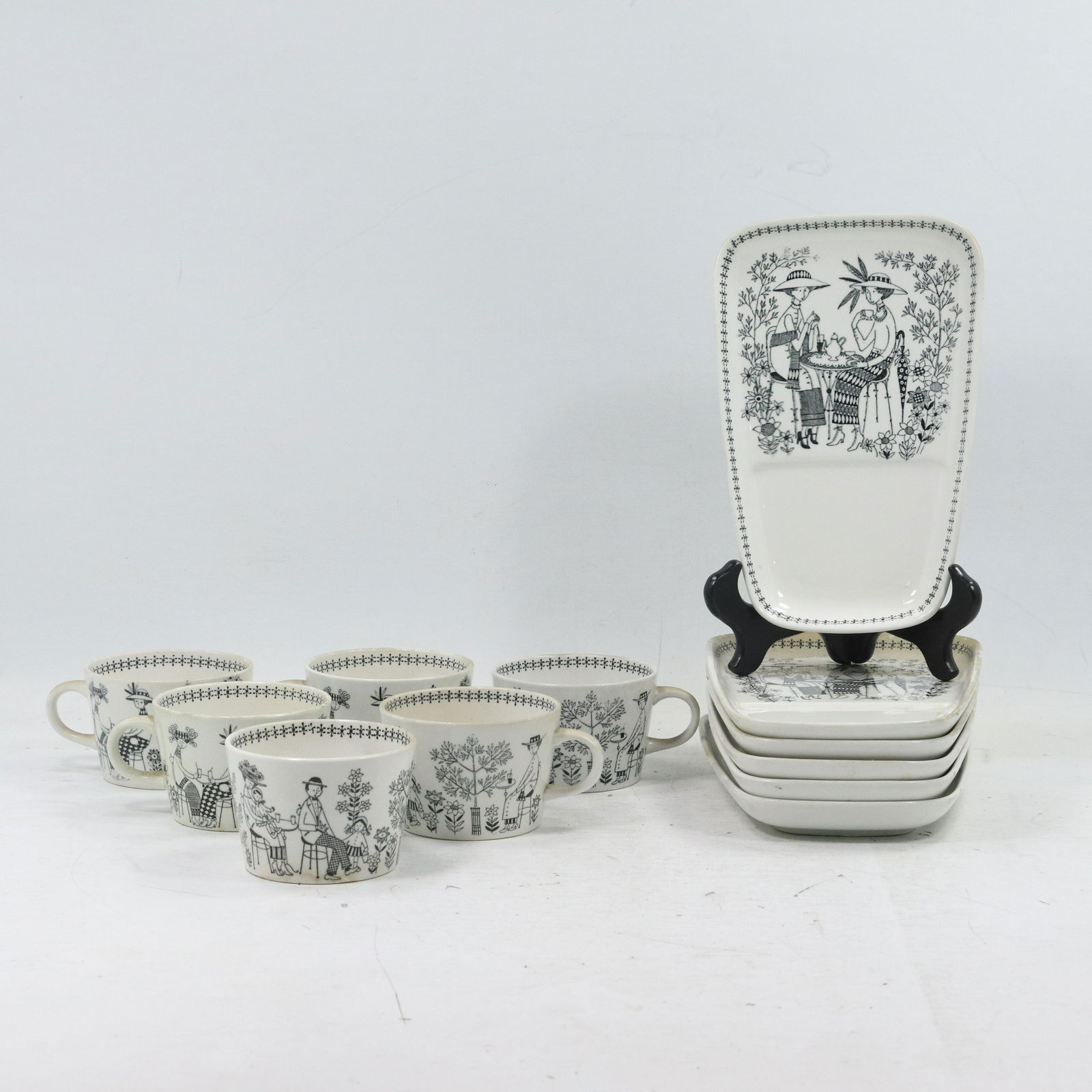 Arabic 12 Piece Porcelain Luncheon Set Service for 6 (1 of 15)