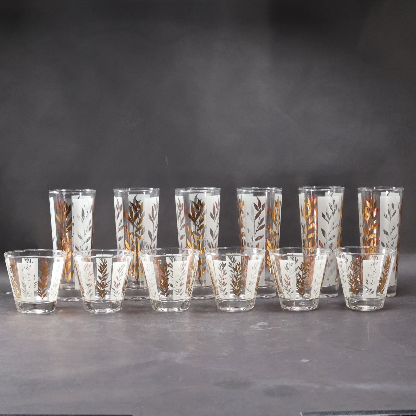 12 Mid-Century Modern Leaf Stalks Drinking Glasses: 12 Mid-Century Modern Leaf Stalks Drinking Glasses in 2 sizes. Size: (3.25 x 3.5), (6.75 x 2.75)