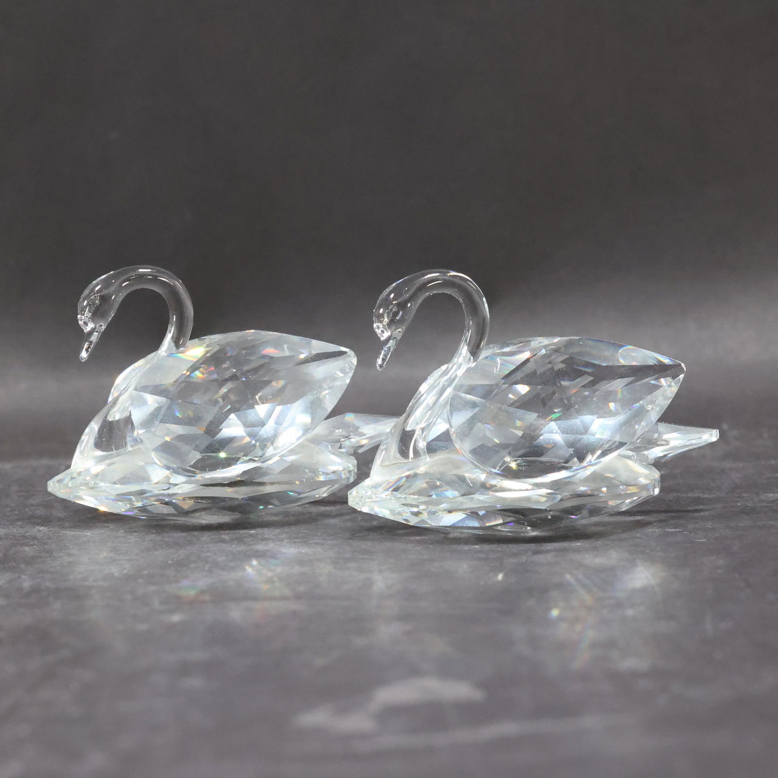 [2] SWAROVSKI Faceted Crystal Glass Swan Figures (1 of 6)