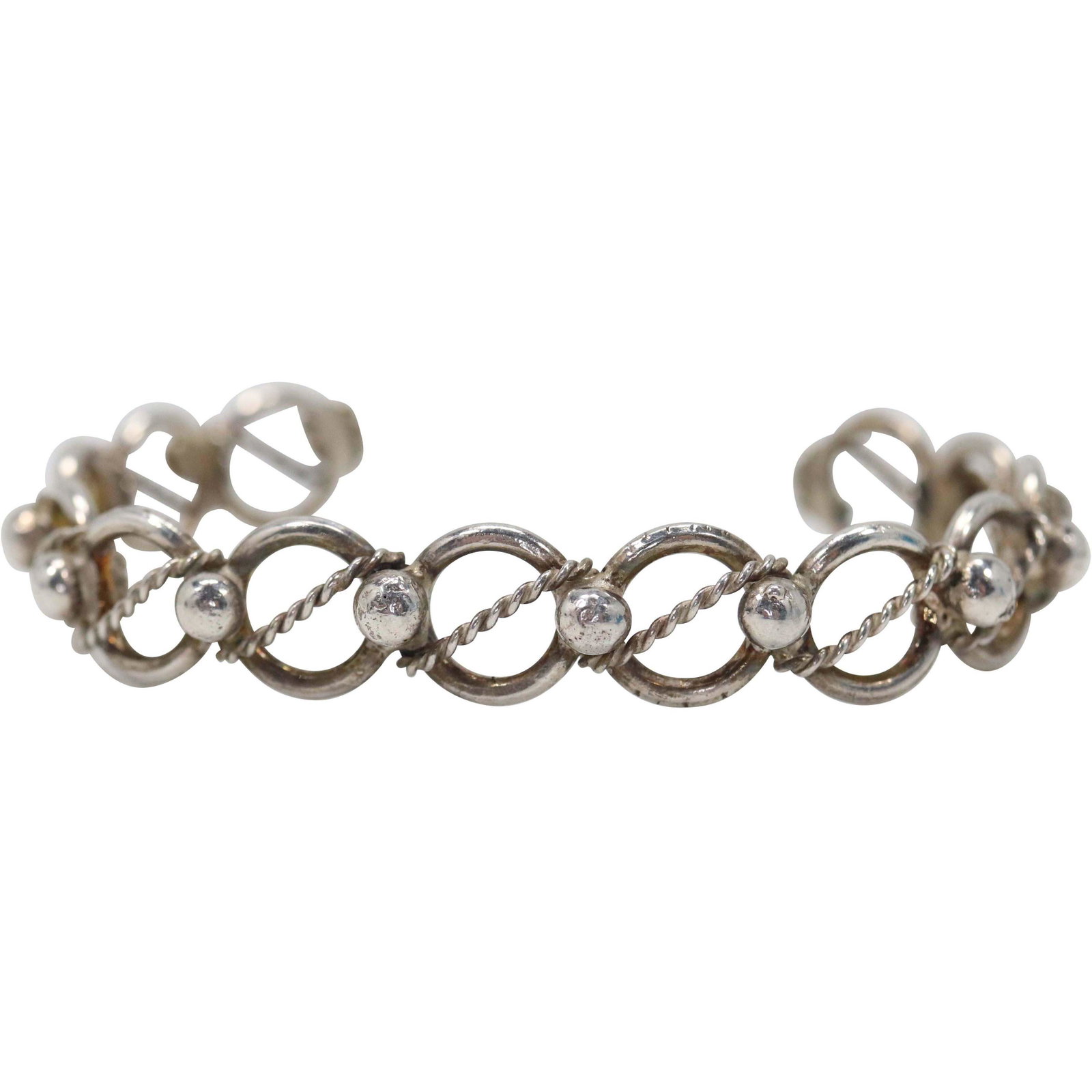 .925 Sterling Silver Cuff Bracelet Rope & Bead Design: .925 Sterling Silver Cuff Bracelet Rope & Bead Design. Marked: .925 ; Size: 2 in. x 2 1/2 in. x 3/8 in.