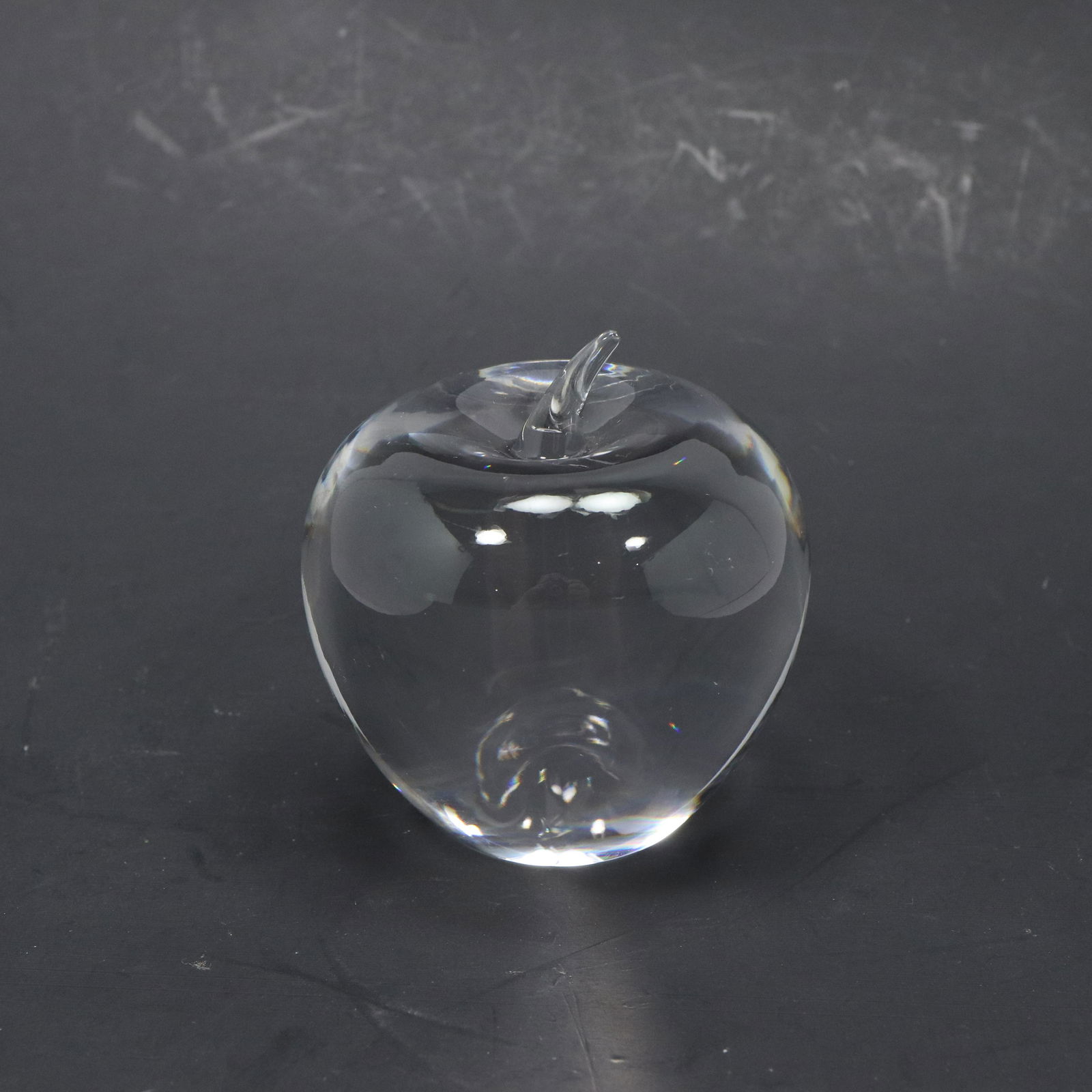 TIFFANY & CO Crystal Glass Apple Paperweight Signed (1 of 6)
