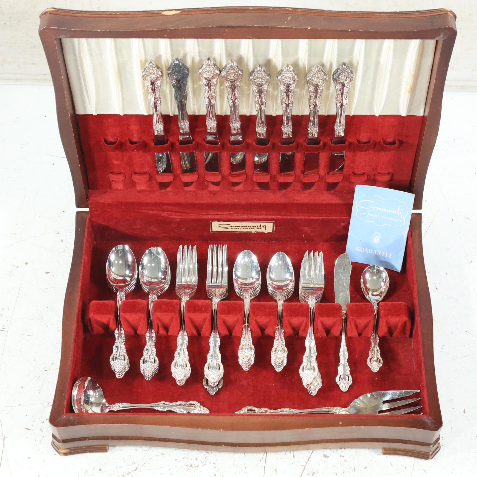 Community Silver Plate Flatware in Fitted Wood Box (1 of 17)