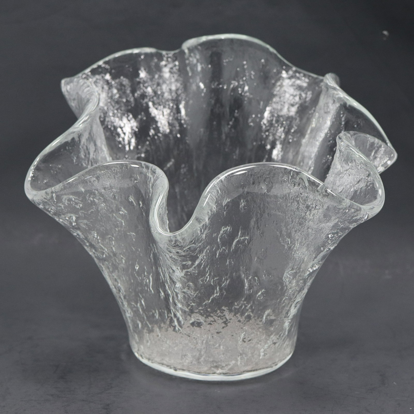 Mid-Century Modern Glass Handkerchief Style Bowl: Mid-Century Modern Glass Handkerchief Style Bowl. size: 9.25h 11w