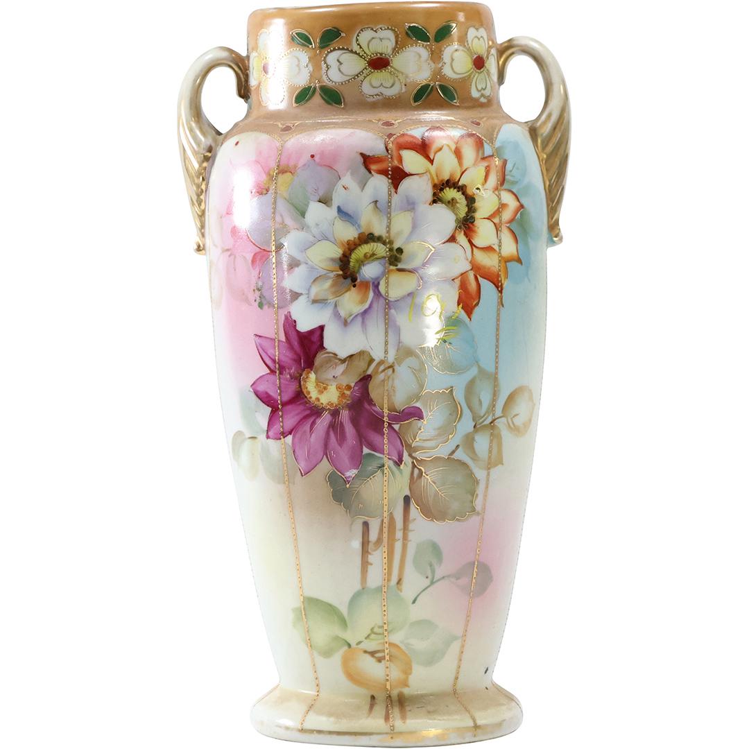 1920s JAPANESE Hand Painted Floral Vase marked "T T" Japan (1 of 20)