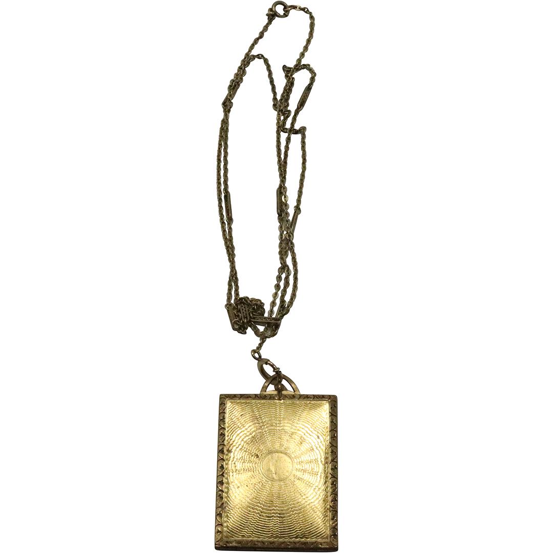 14K GOLD FILLED Locket Necklace 24 in. chain; locket 1 3/4 in. x 1 1/4 in.: 14K GOLD FILLED Locket Necklace 24 in. chain; locket 1 3/4 in. x 1 1/4 in.