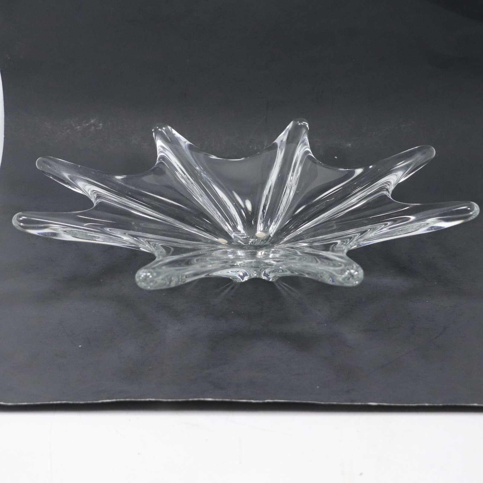 Signed BACCARAT France, 8-Point "Star" Crystal Glass Center Bowl: Signed BACCARAT France, 8-Point "Star" Crystal Glass Center Bowl. size: 3.25h 15.5w