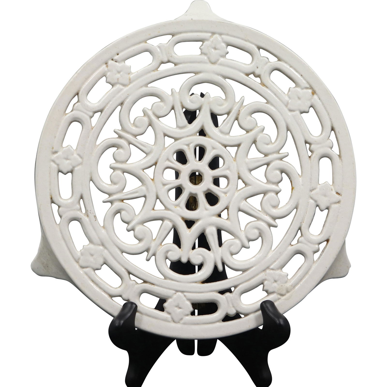 Made in France, Cast Metal Ornate White Round Trivet: Made in France, Cast Metal Ornate White Round Trivet. size: 1h 9.5w