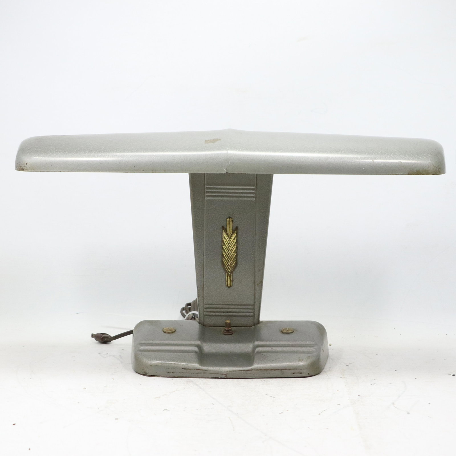 1950s Metal Industrial Era BANKER'S LAMP Original Grey Paint Finish: 1950s Metal Industrial Era BANKER'S LAMP Original Grey Paint Finish. size: 11.5h 20.5w