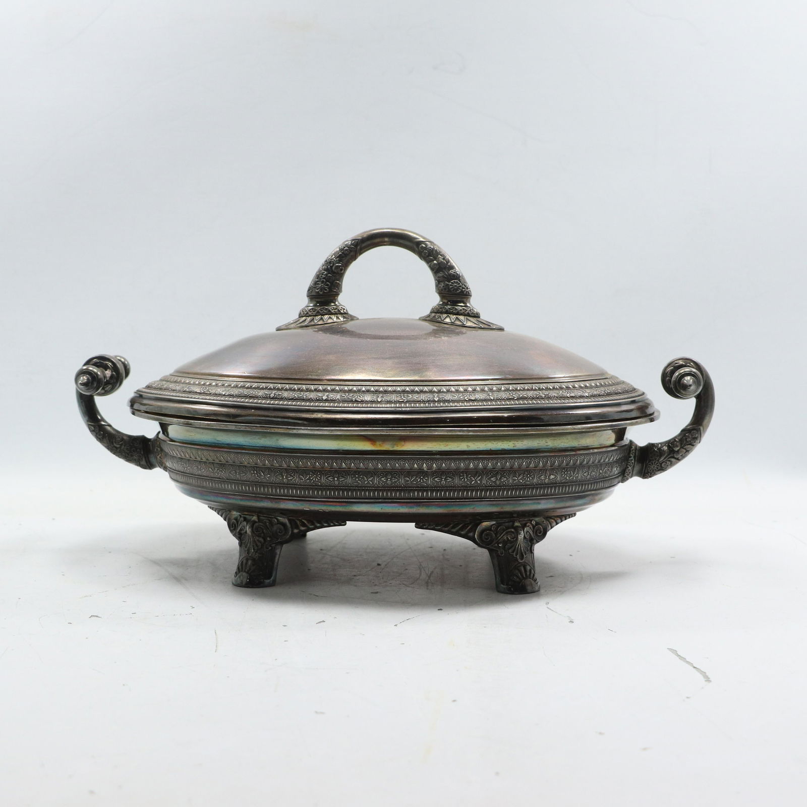 Meridan B & Company Silver Plate Casserole Covered Dish with Insert Liner (1 of 10)