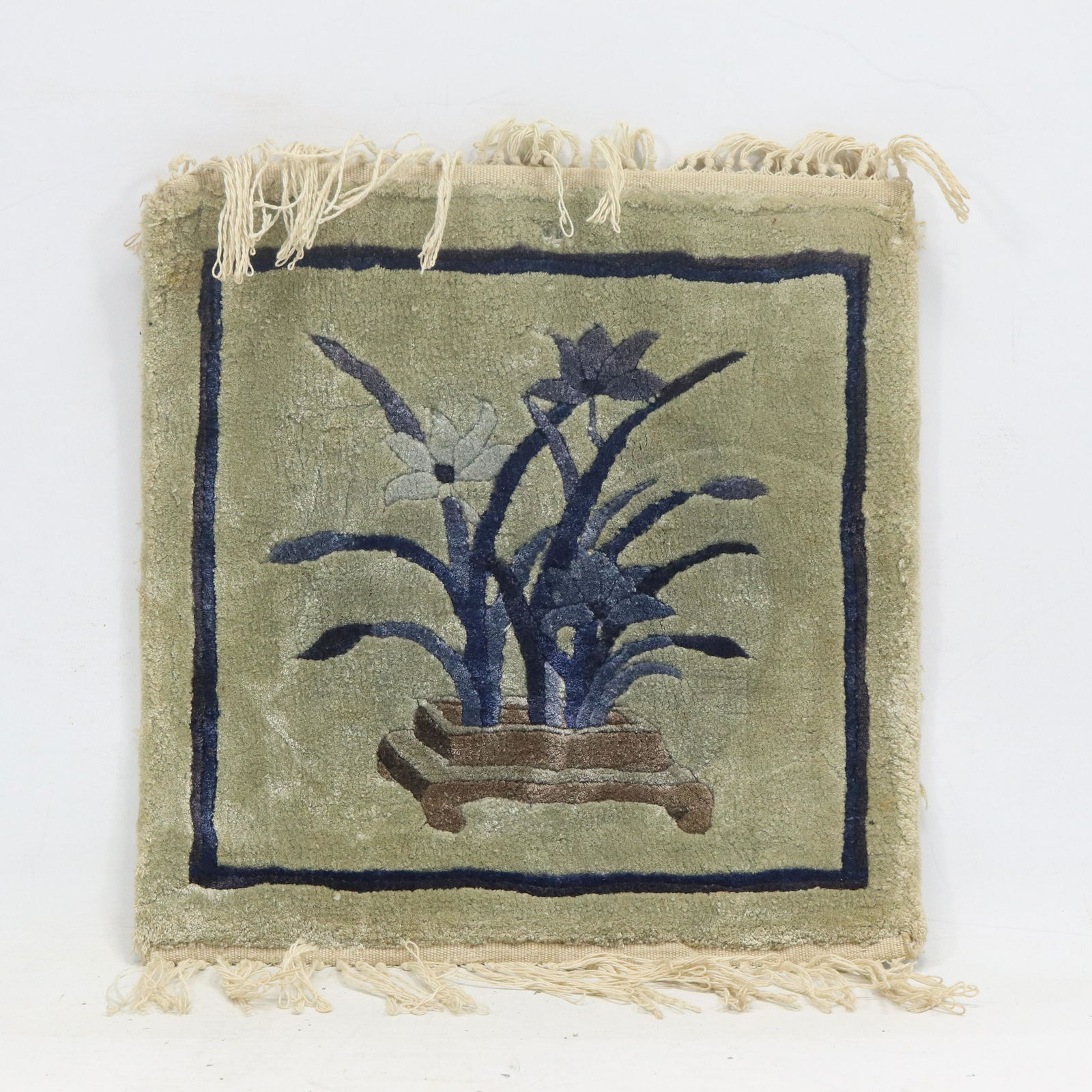 Chinese Silk Threads Pictorial Hand Made Mat Rug (1 of 10)