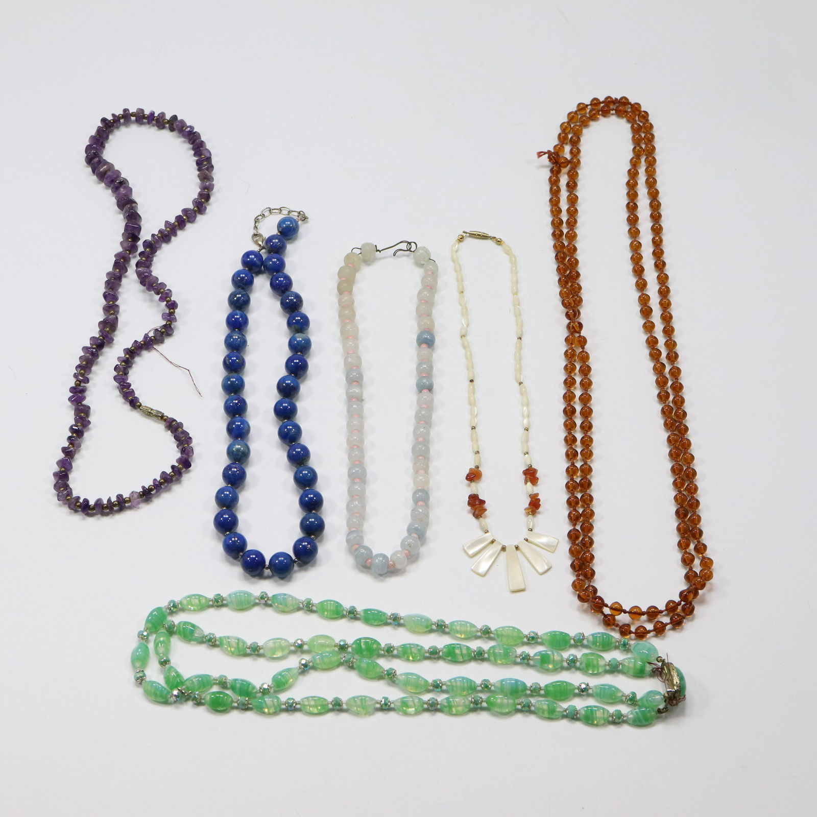 [6] Six Assorted Beaded Necklaces Including Lapis, Amethyst, Amber, Green Glass, MOP Beads (1 of 14)