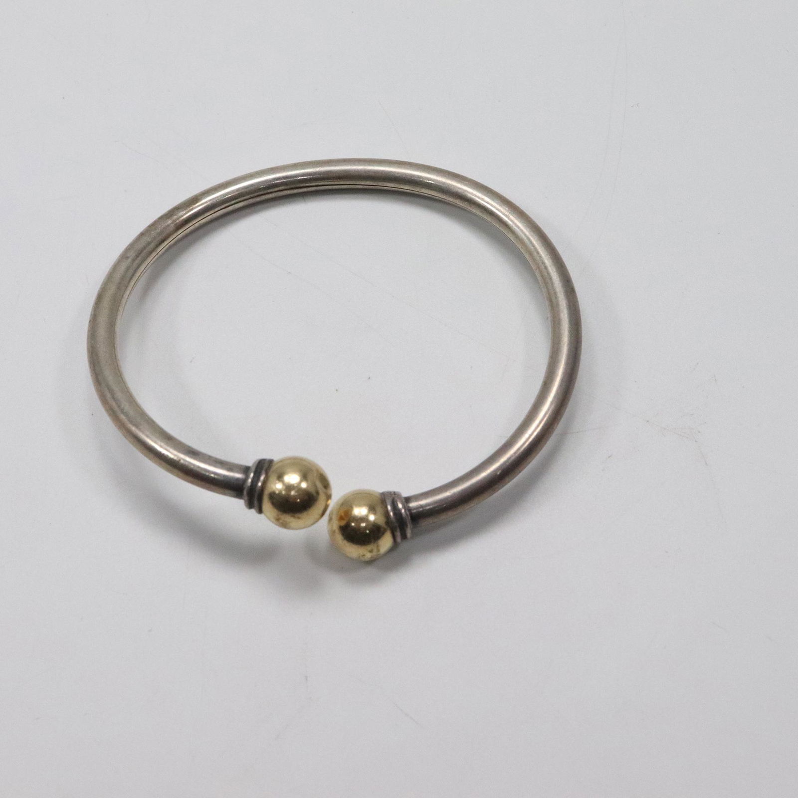 .925 Sterling Silver Bracelet with 14K Gold Balls [tested], 2 3/4 in. x 2 1/2 in. x 3/8 in.: .925 Sterling Silver Bracelet with 14K Gold Balls [tested], 2 3/4 in. x 2 1/2 in. x 3/8 in.
