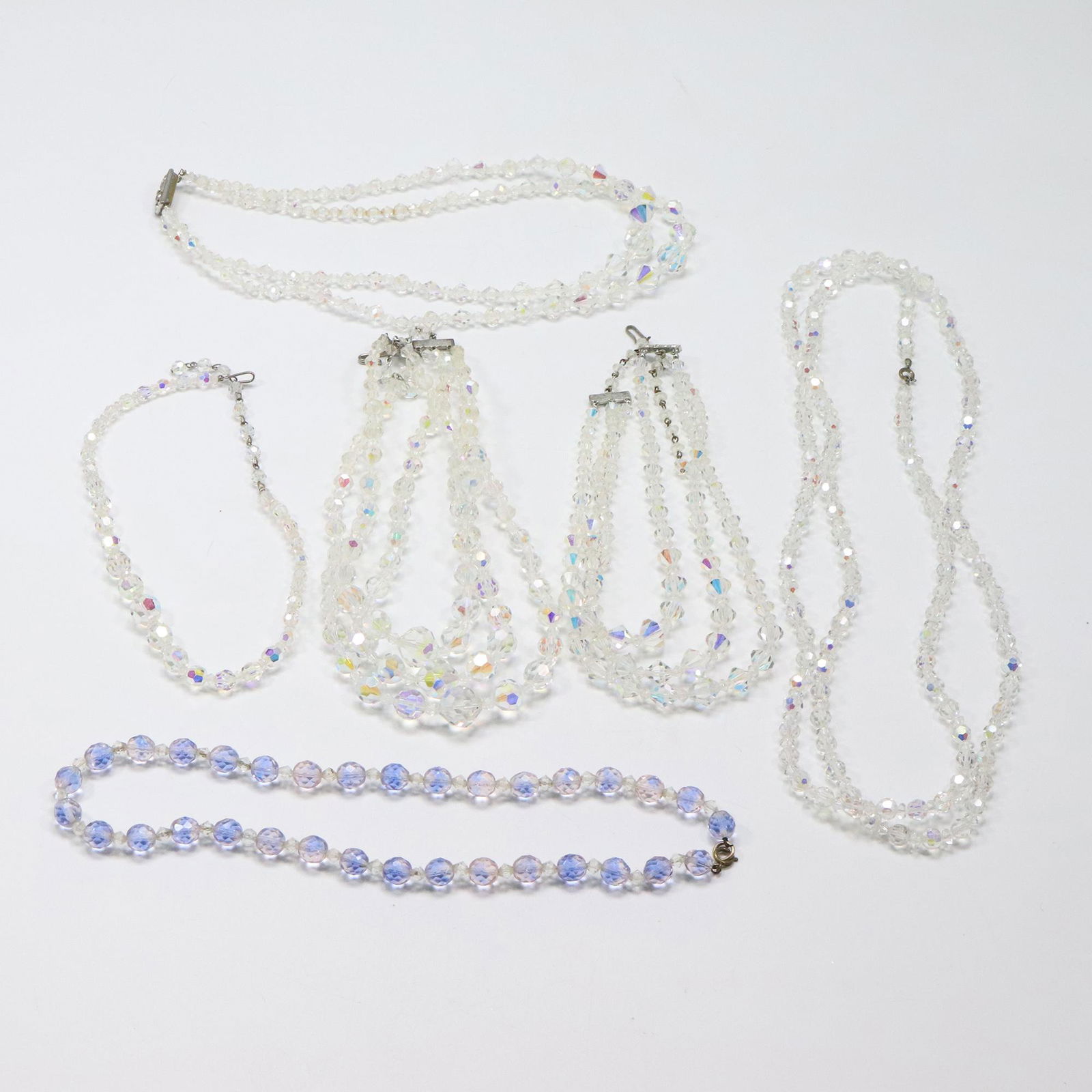 Estate Grouping [6] Assorted Glass Beads Necklaces (1 of 15)