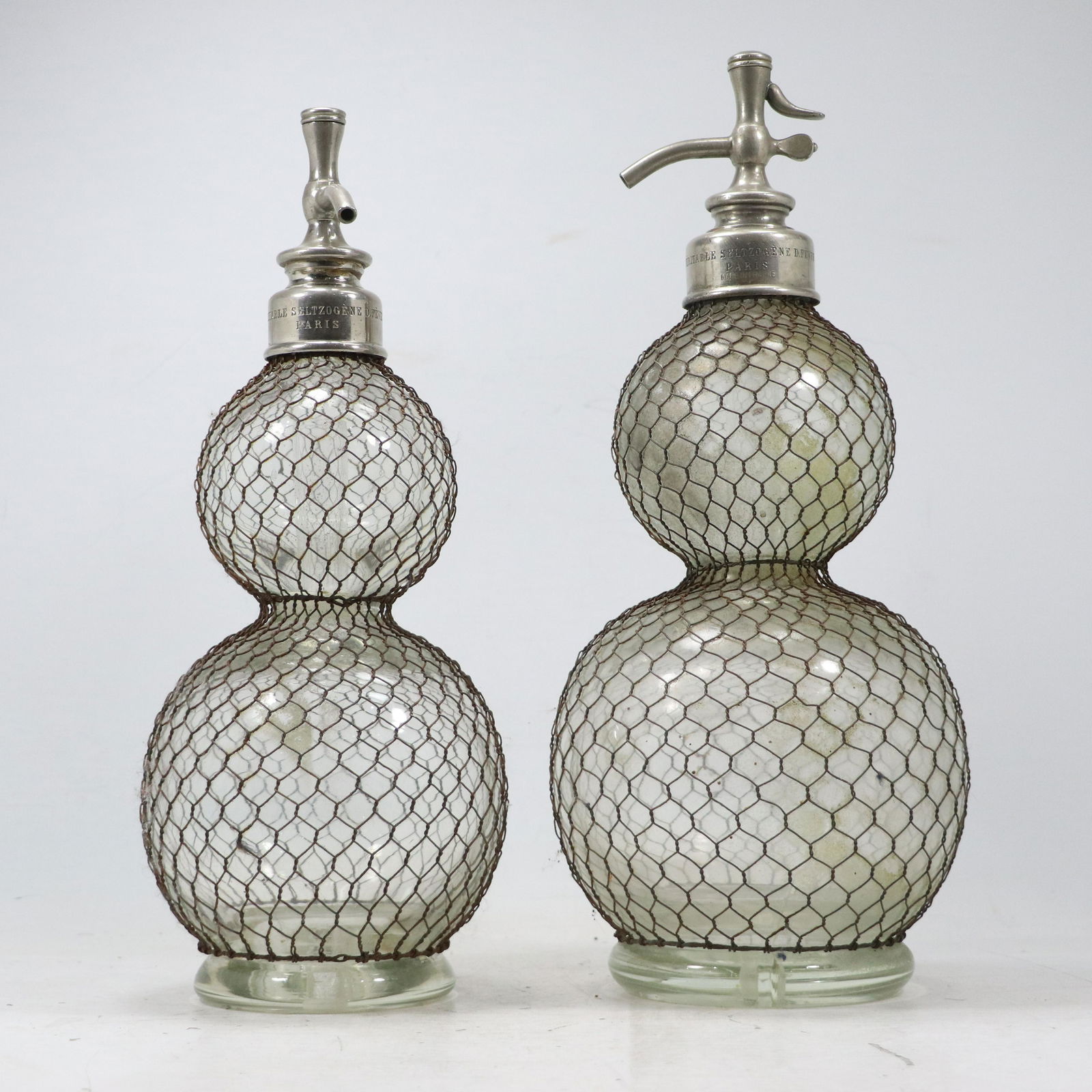 [2] TWO Vintage Gourd Shaped SELTZER BOTTLES Wire Net Encased (1 of 16)