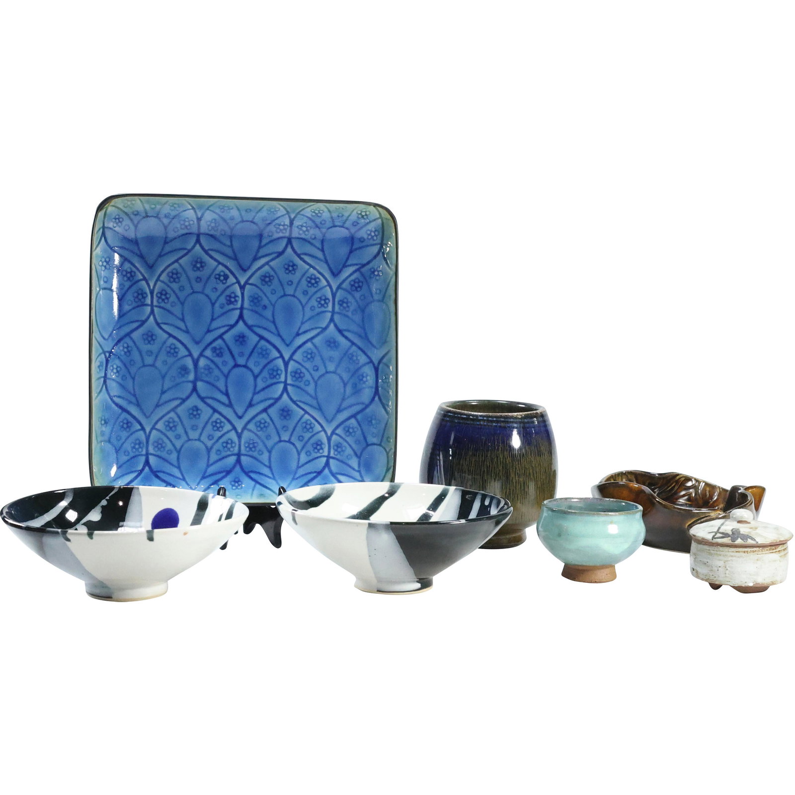 [7] Seven Assorted Studio Art Pottery Bowls, Dishes, Some Are Signed (1 of 19)