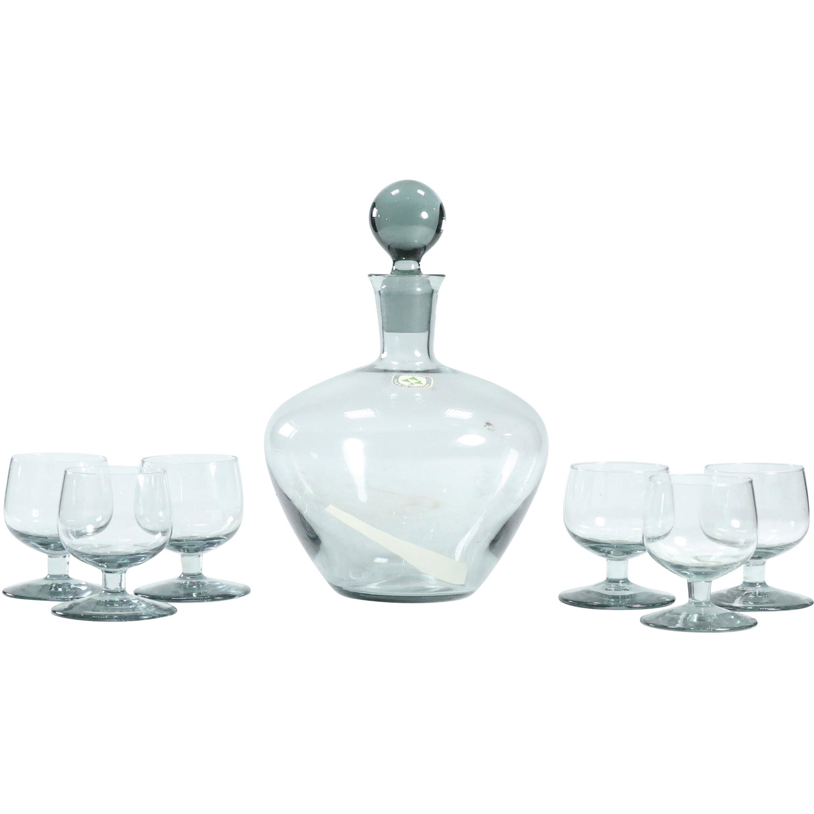 LEERDAM HOLLAND Elegant Glass Liquor Decanter with 6 Liquor Glasses, Original Label: LEERDAM HOLLAND Elegant Glass Liquor Decanter with 6 Liquor Glasses, Original Label. size: 6x glasses (2.5 x 1.75), decanter (7.5 x 4.75)