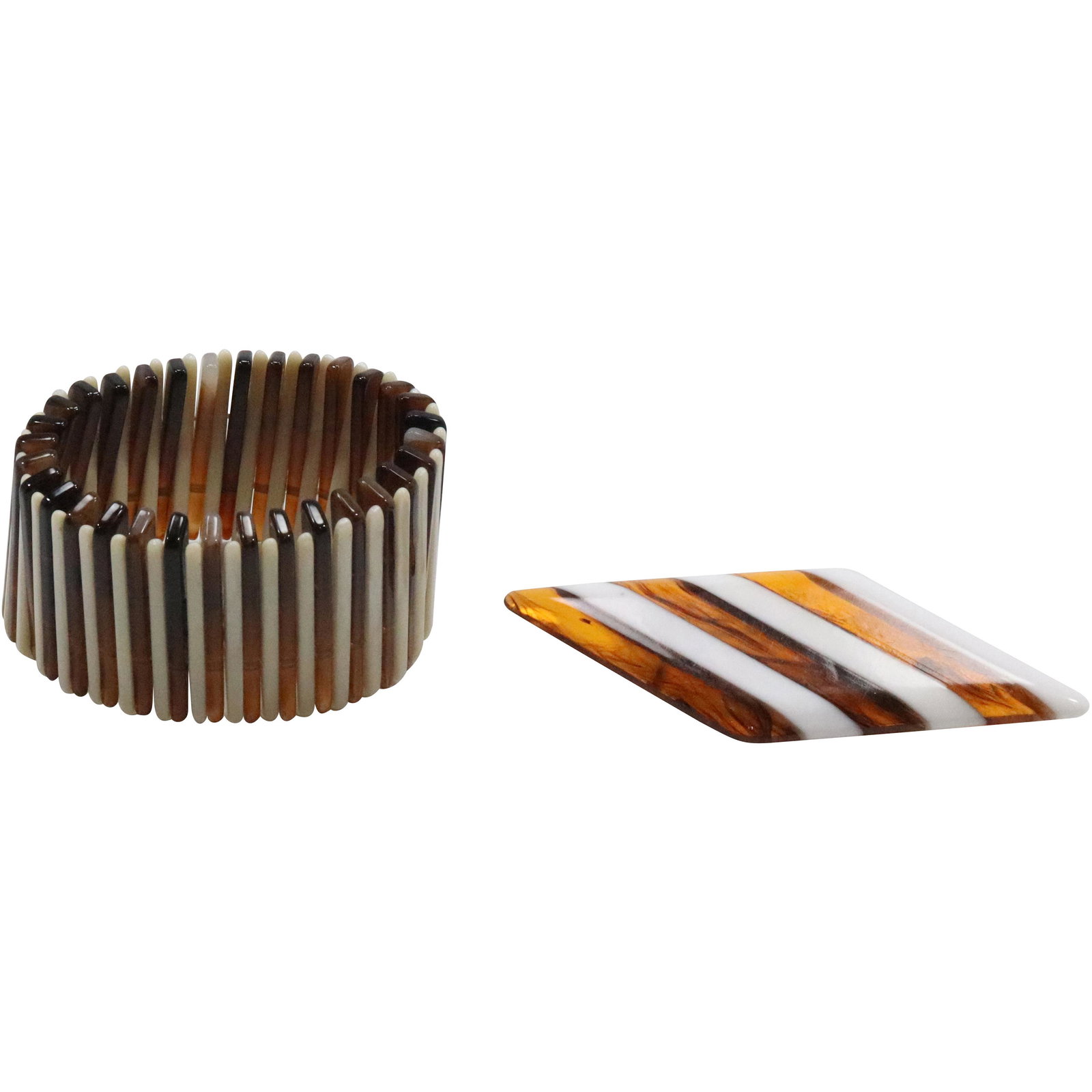Lucite 2-tone Bracelet 2 1/2 in. x 1 3/4 in. & Lucite 2-tone Pin 3 3/4 in. x 1 1/2 in.: Lucite 2-tone Bracelet 2 1/2 in. x 1 3/4 in. & Lucite 2-tone Pin 3 3/4 in. x 1 1/2 in.