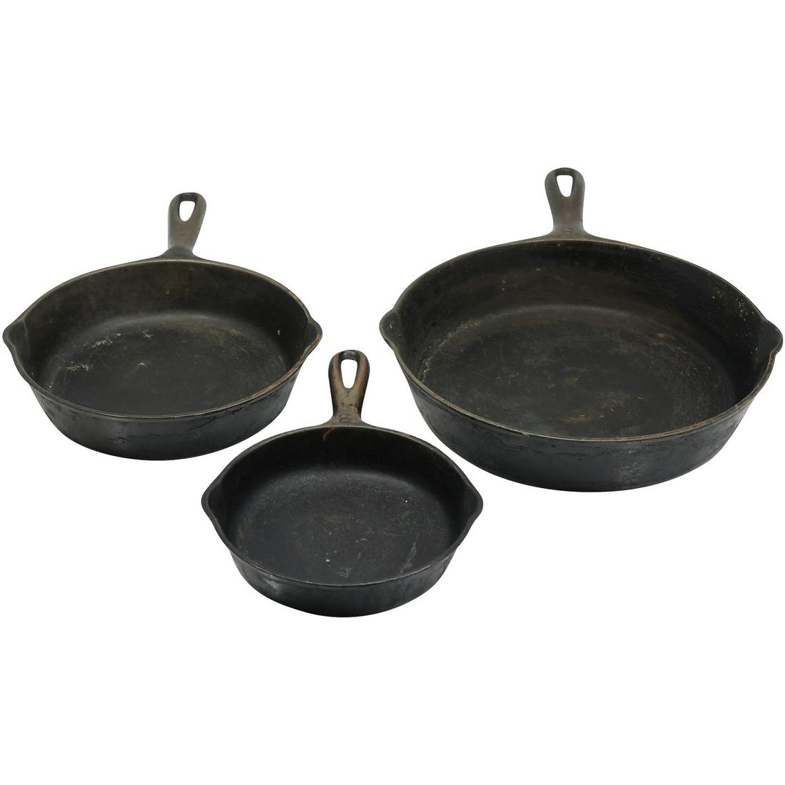 Set of 3 Cast Iron Skillet Frying Pans in Graduated Sizes (1 of 20)
