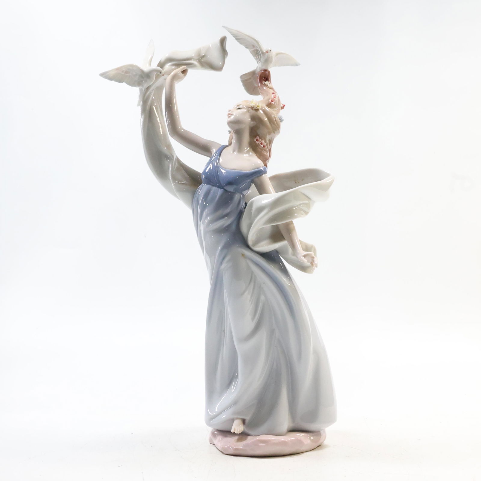 LLADRO Fine Porcelain Woman with White Doves Figure Statue (1 of 13)
