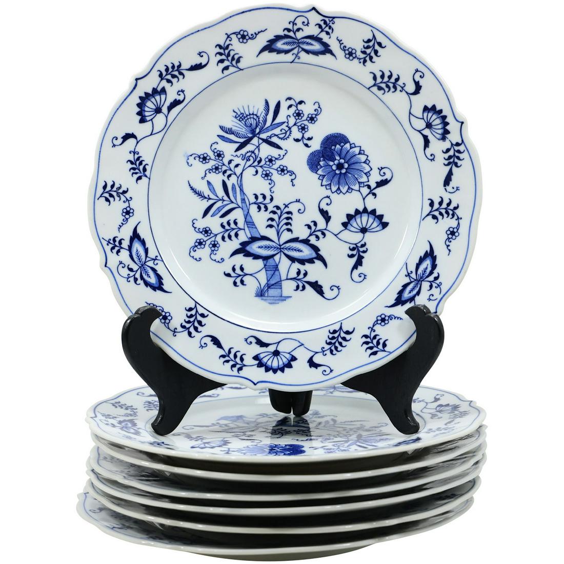 [7] Blue Danube Fine Porcelain Dinner Plates Blue & White: [7] Blue Danube Fine Porcelain Dinner Plates Blue & White. size: 1.25h 10.25w